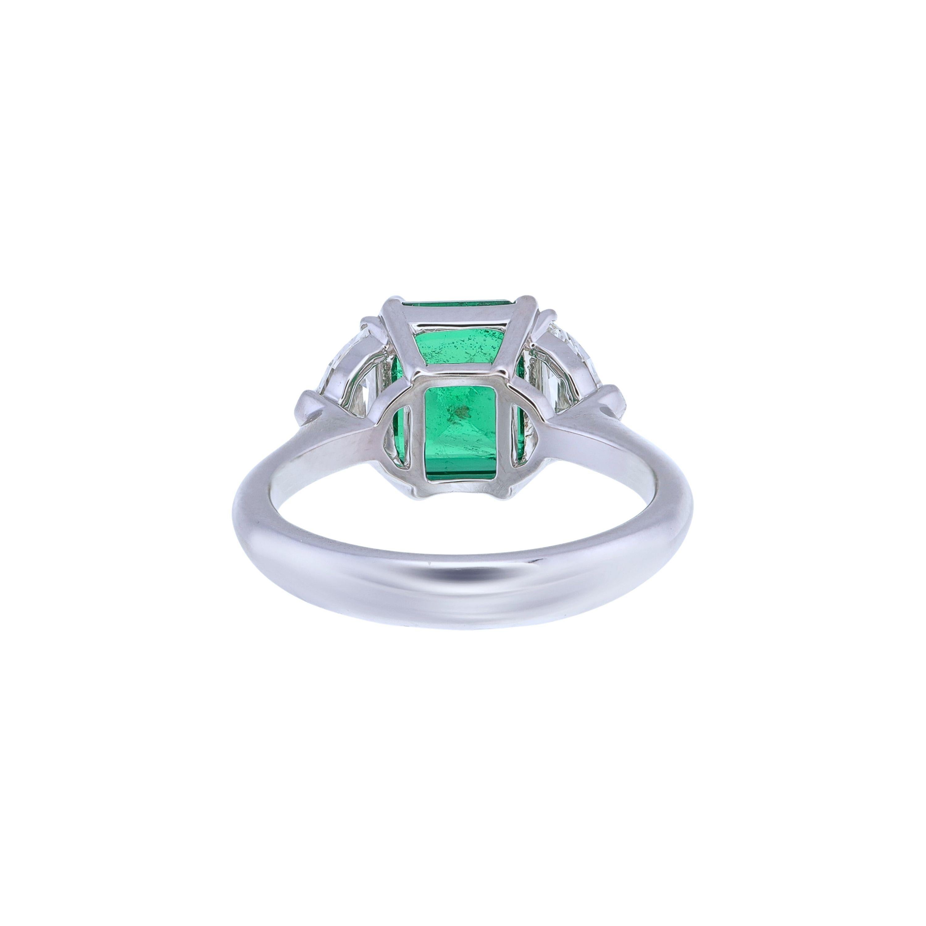 Emerald Cut GRS Certified 2.21 Carat Insig. Oil Vivid G. Emerald & Diamond Three Stone Ring For Sale