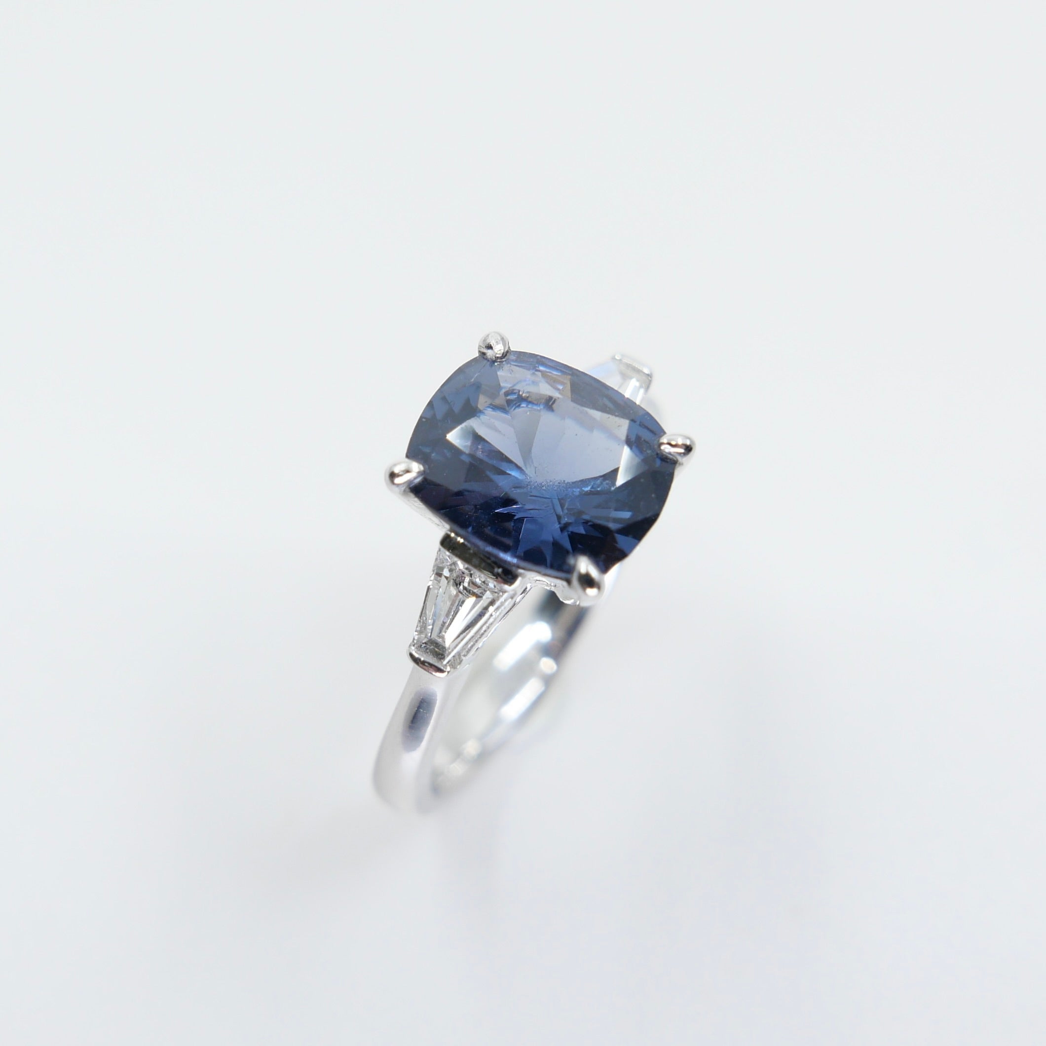GRS Certified 2.23 Cts Cobalt Spinel & Diamond Cocktail Ring. Collector's Item. For Sale 10