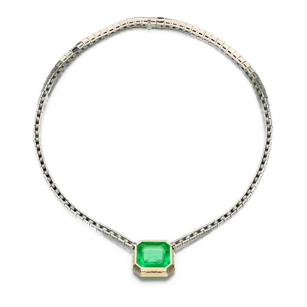 Emerald Cut GRS Certified 22.64 Carat Colombian Emerald and Diamond Platinum Necklace For Sale