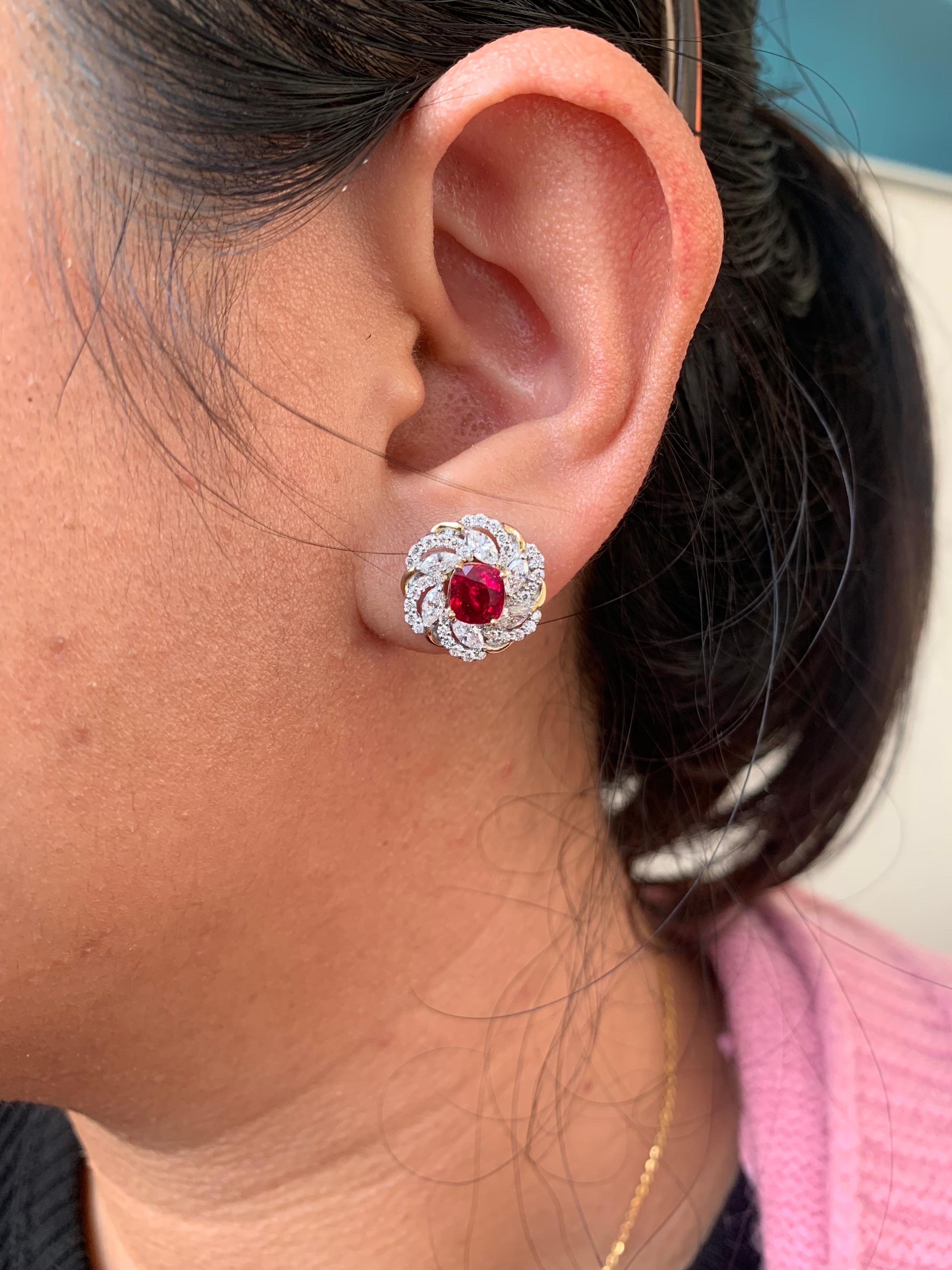 GRS-zertifizierte 2,27 Karat Burma No Heat Taubenblut Rubin und Diamant-Ohrringe im Zustand „Neu“ im Angebot in Bangkok, TH
