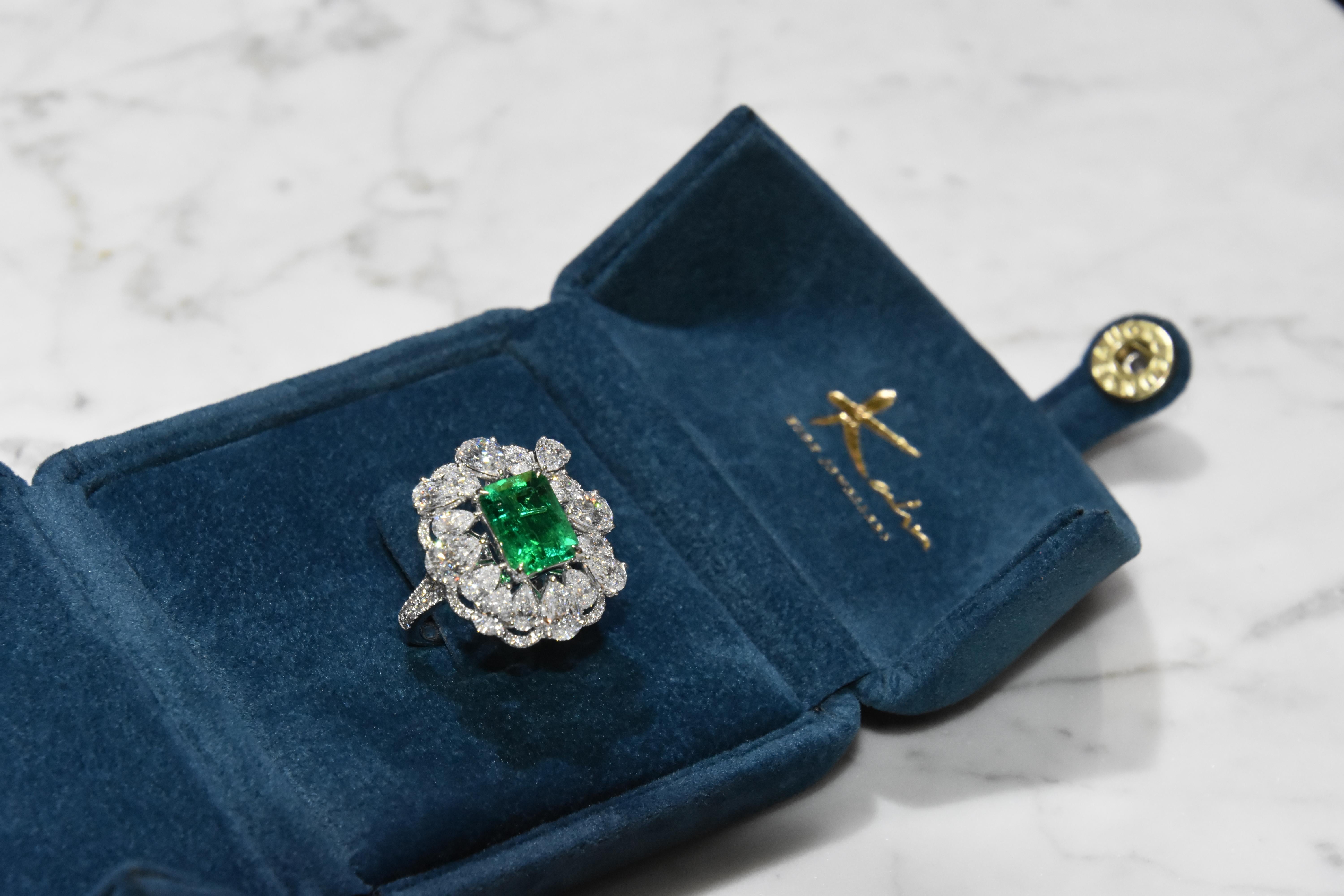 This ring present a 2.48 carat emerald shape Colombia emerald with white diamond in pear and round,  finished in white gold. 

This emerald is from the Muzo region of Columbia, which is famed for producing the finest emeralds. Muzo emerald -