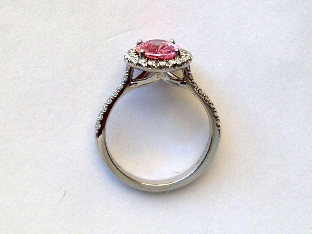 Women's GRS Certified 2.50 Carats Padparadscha Sapphire Diamond set in Platinum Ring For Sale