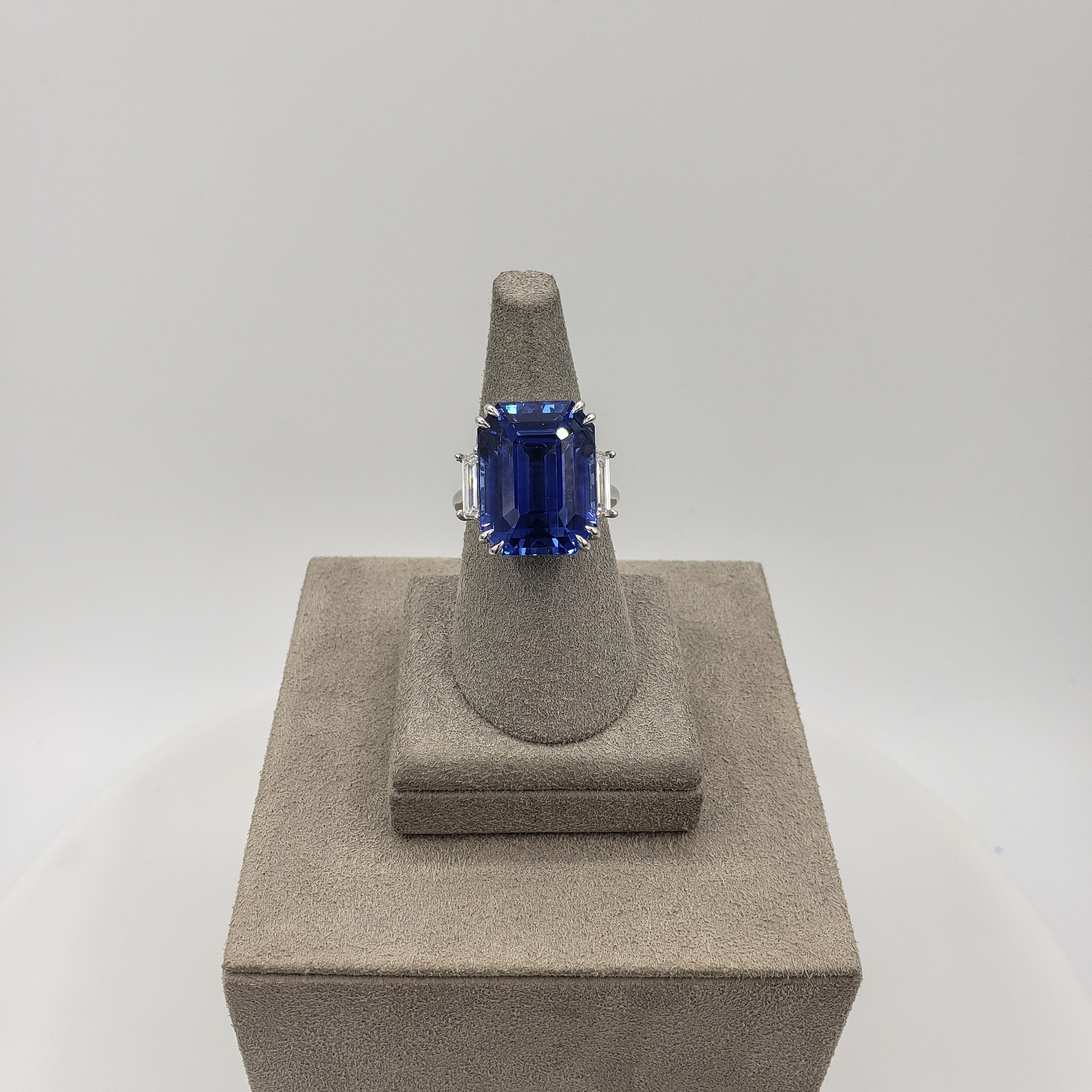 26.14 Carats Emerald Cut Ceylon Blue Sapphire & Diamond Engagement Ring For Sale 3