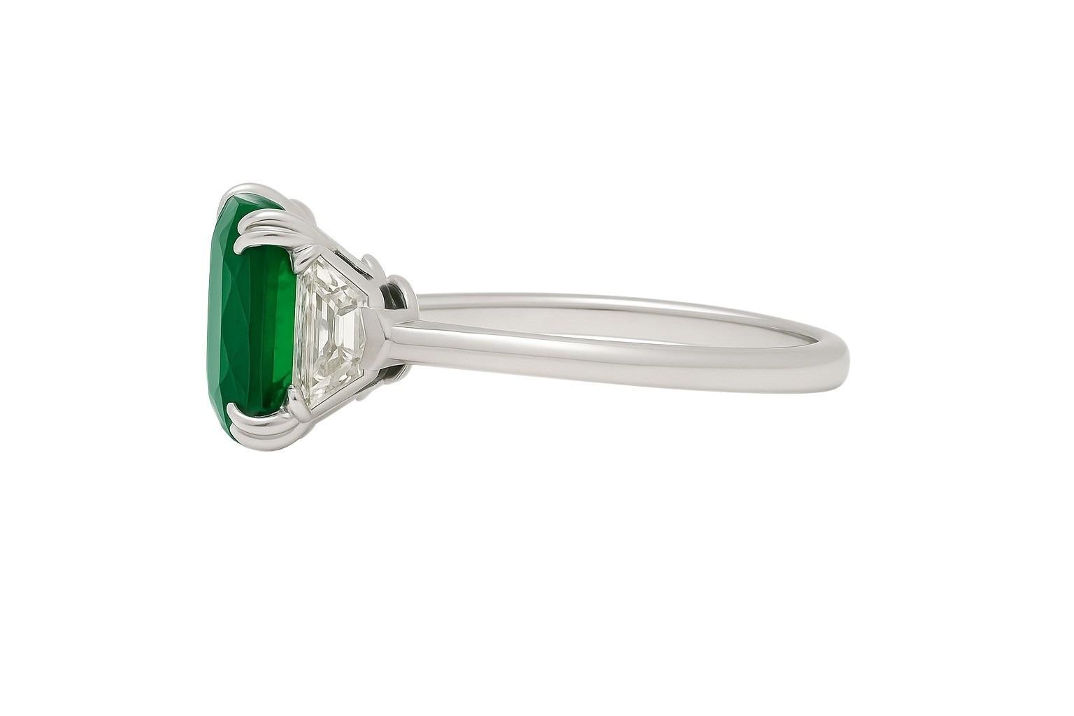 Contemporary GRS Certified 2.64 Carat Cushion MUZO Green Emerald Cocktail Ring For Sale