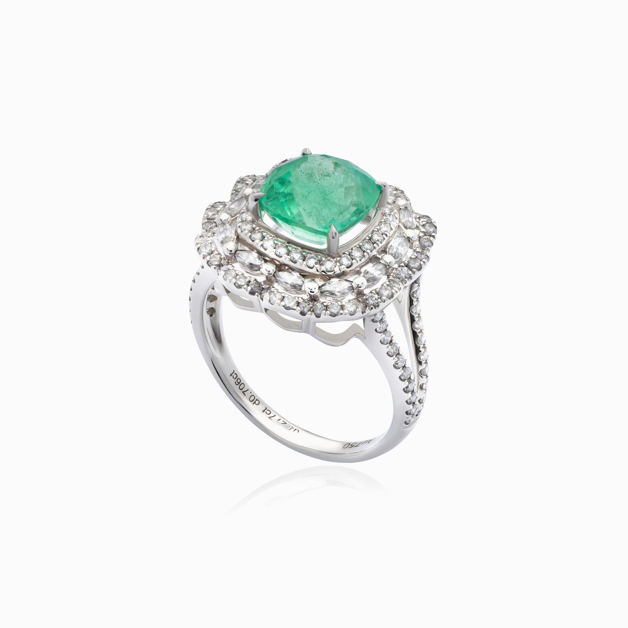 Bague émeraude, 2,71 carats, bague diamant, 0,97 carats, or blanc 18 carats, certifié GRS, design d'inspiration Art déco. Cette magnifique bague est réalisée en or blanc 18 carats et met en valeur une émeraude naturelle de taille coussin pesant