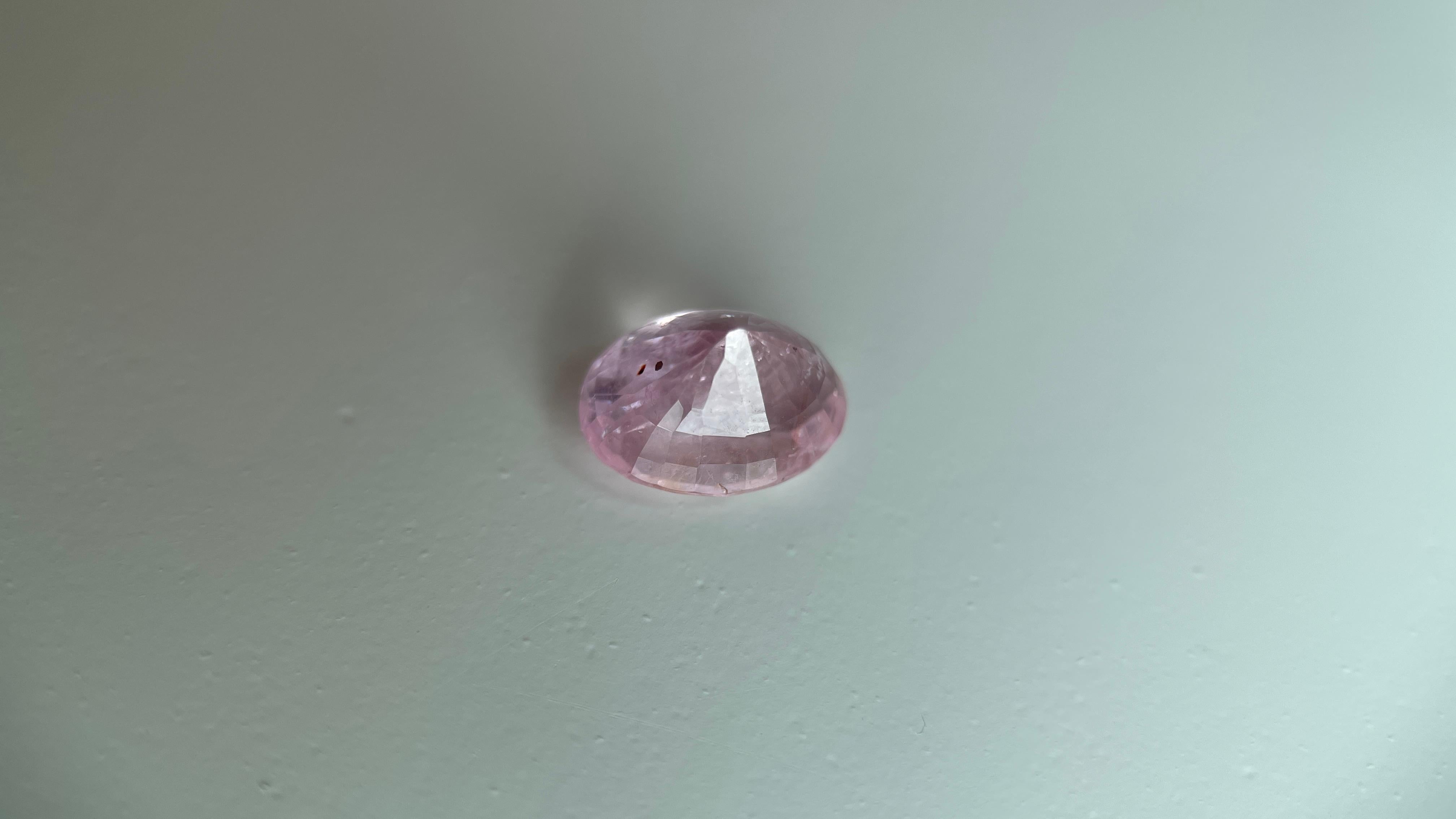 Zaffiro rosa non riscaldato dello Sri Lanka certificato GRS da 2,7 carati (8,63 x 6,75 x 5,88 mm) in vendita 1