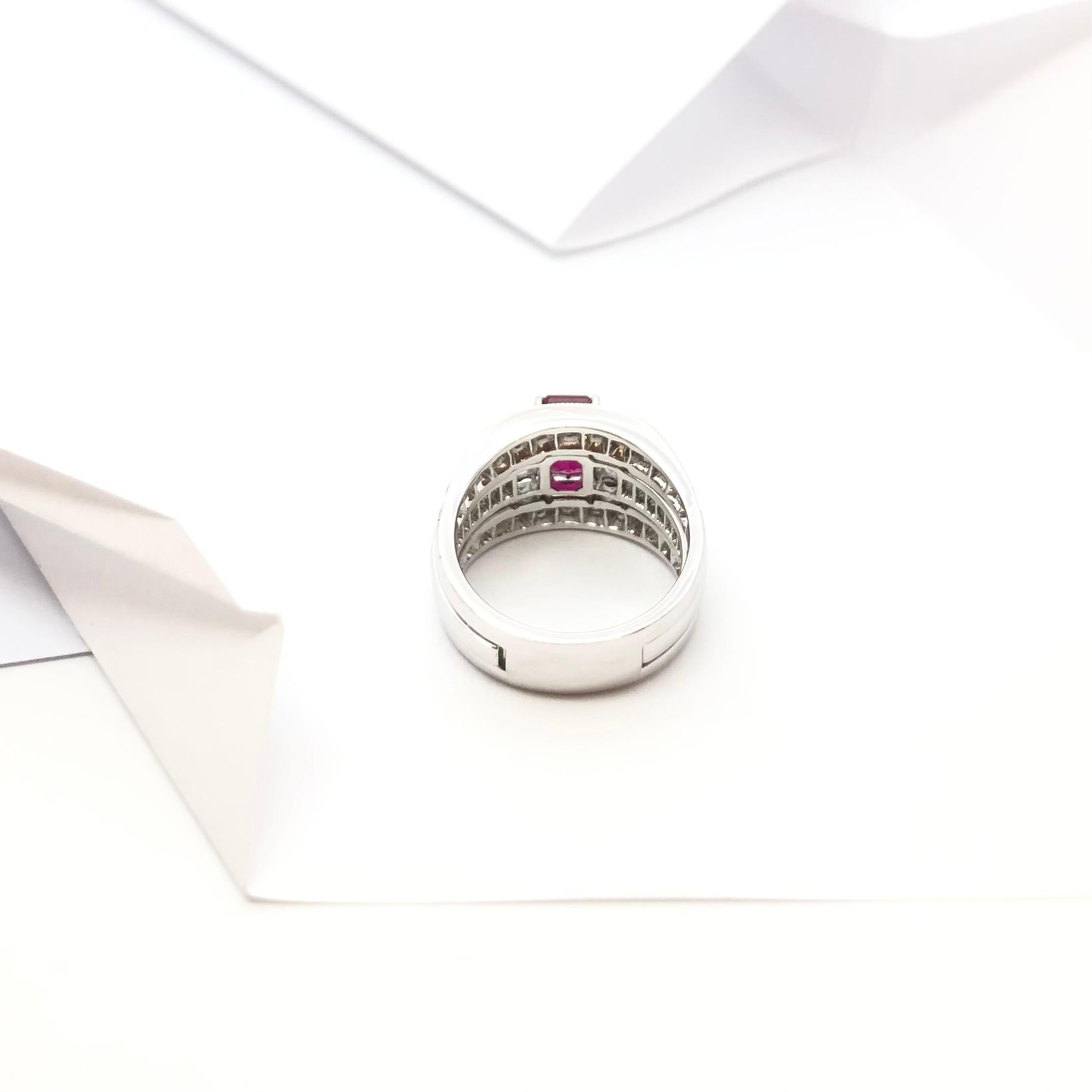 GRS Certified 2cts Pigeon's Blood Burmese Ruby with Diamond Ring in Platinum For Sale 9