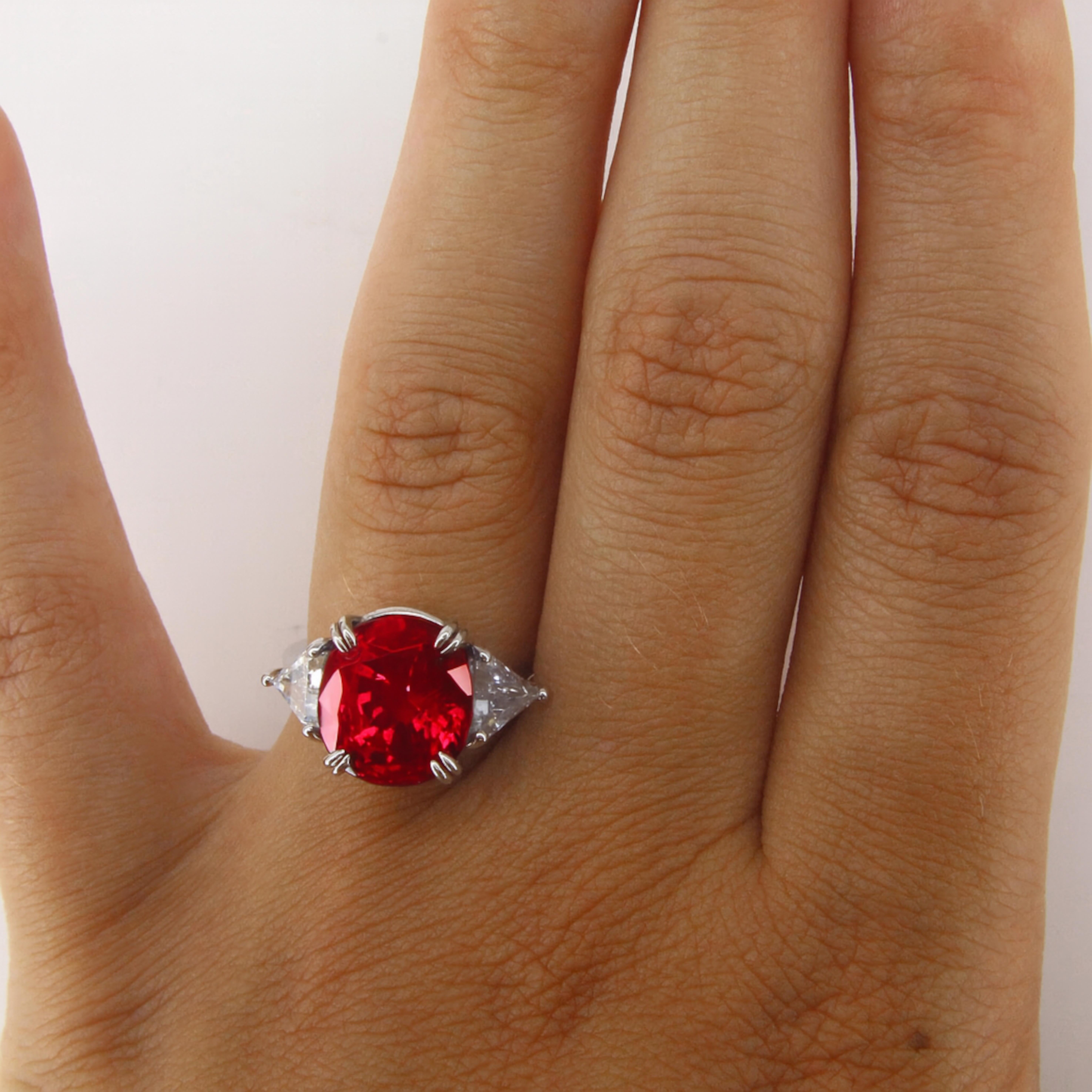 Contemporain GRS Certified 3 Carat Purplish Red NO HEAT Bague diamant rubis en vente