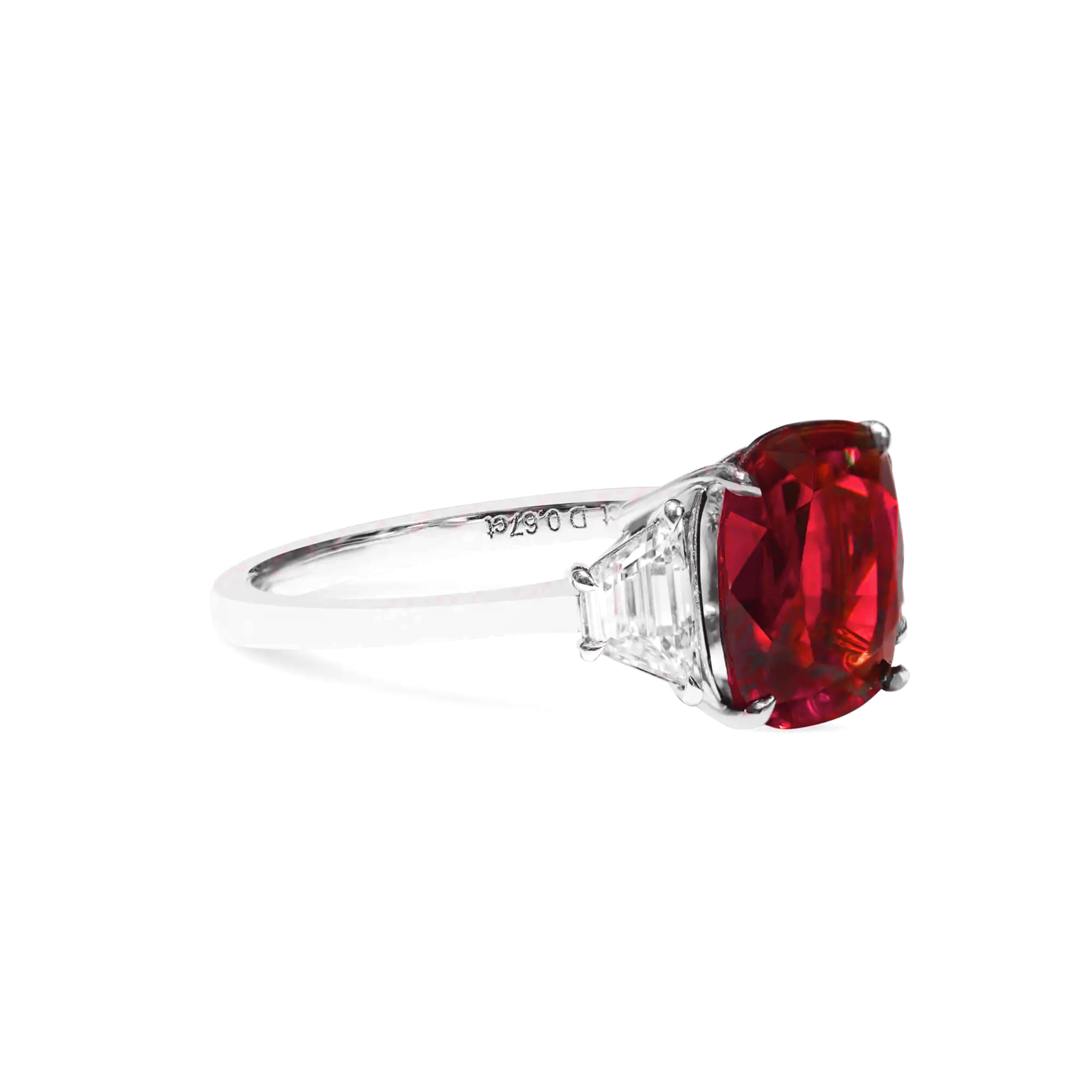 Contemporary GRS Certified 3 Carat VIVID RED Untreated Ruby Diamond Ring For Sale