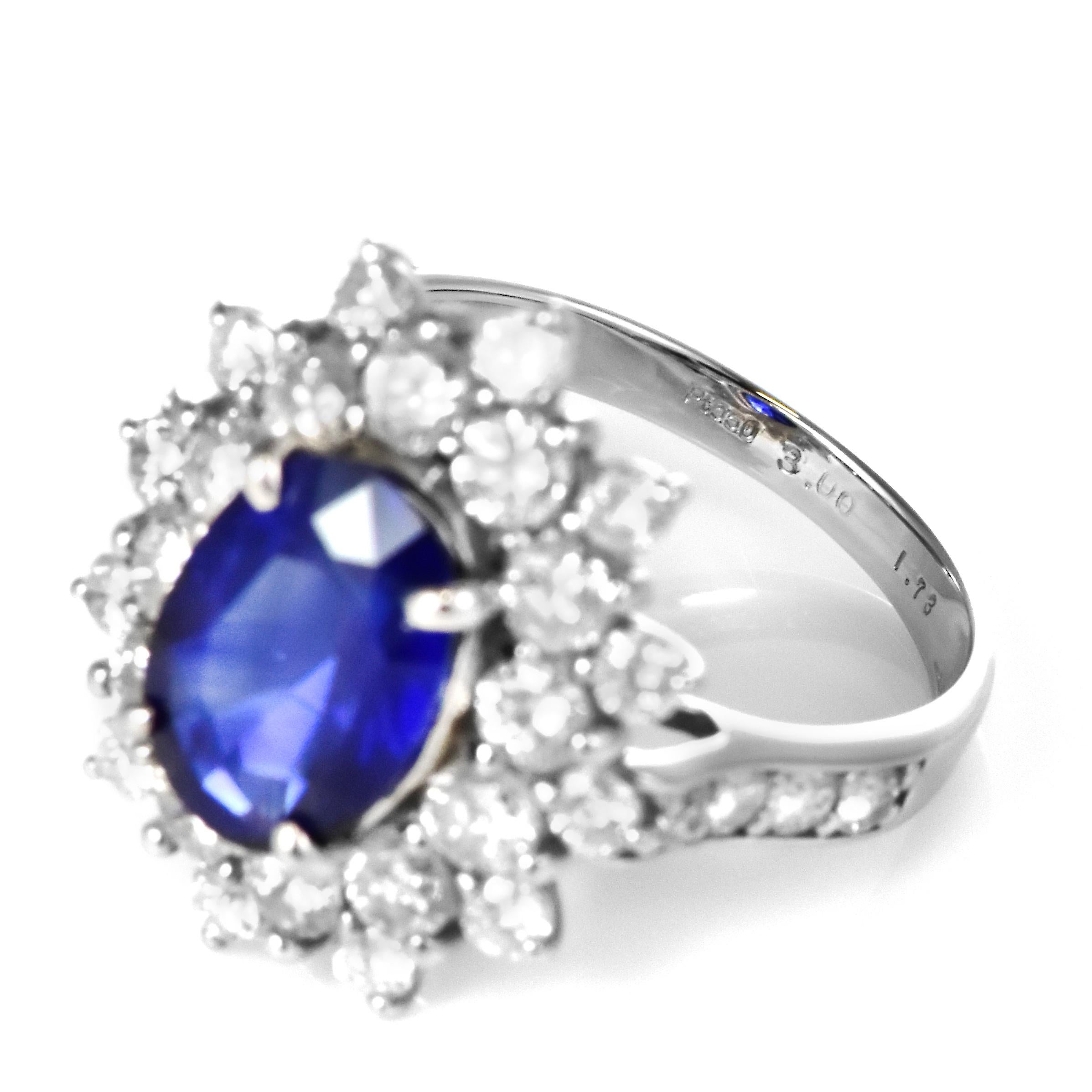 GRS Certified 3.00 Carat Natural Royal Blue Sapphire Ring Made in Platinum im Angebot 3