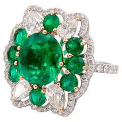 GRS Certified 3.01ct Colombian Vivid Green Emerald and Diamond Ring in 18K Gold