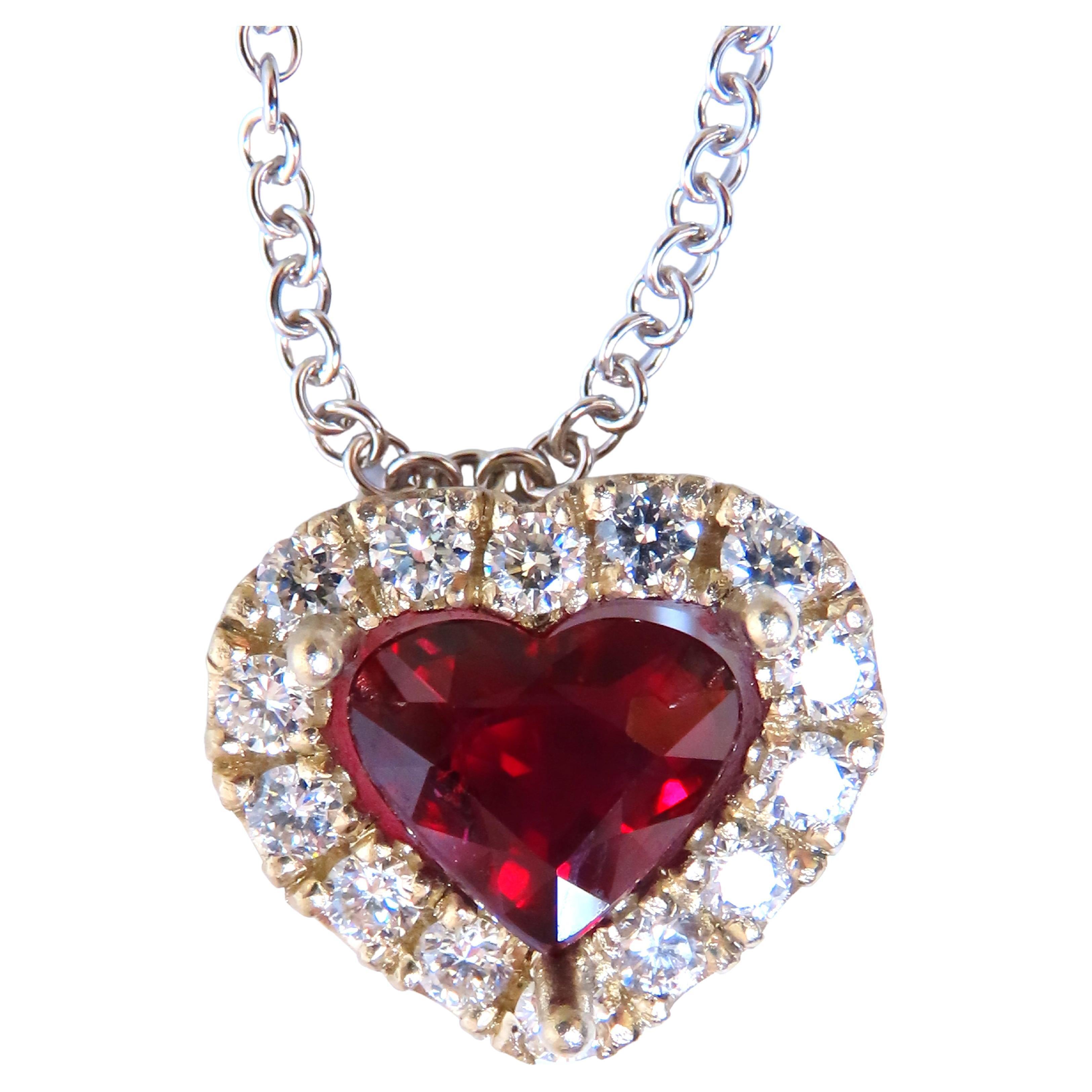 GRS Certified 3.05ct Natural No Heat Vivid Red Heart Diamonds Necklace 18k For Sale