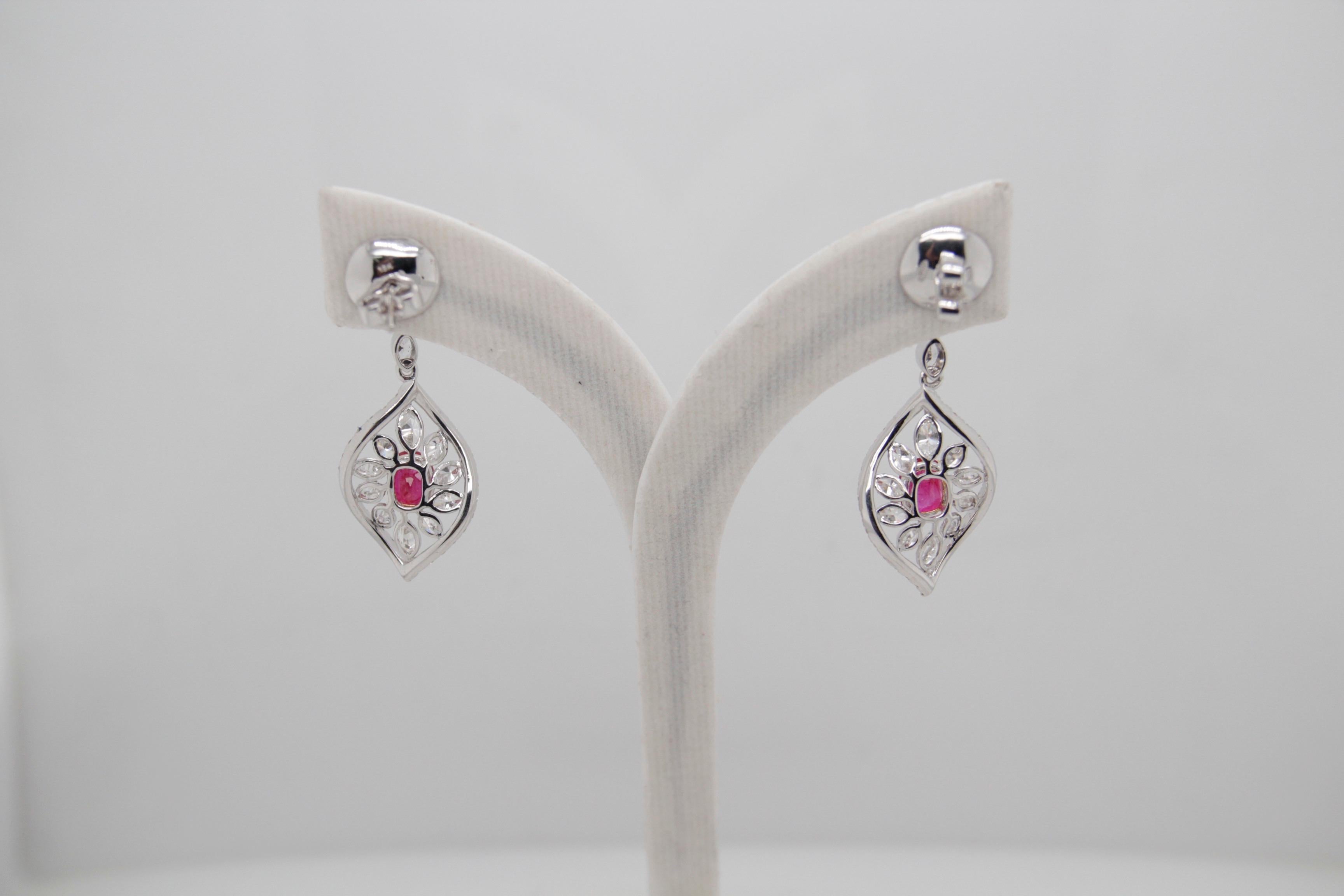 Modern GRS Certified 3.22 Carat Burmese No Heat Pigeon Blood Ruby and Diamond Earrings For Sale