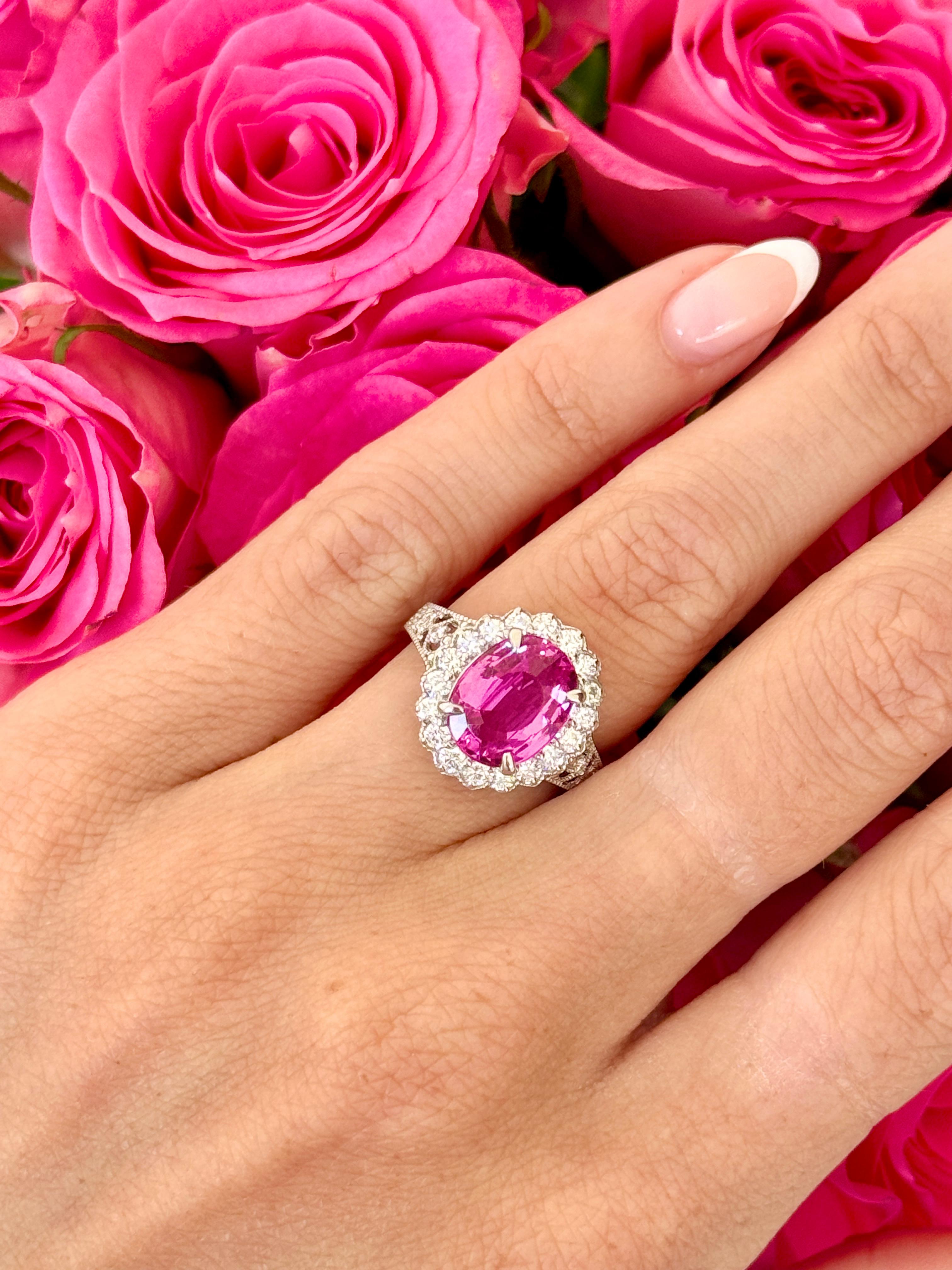 Oval Cut GRS Certified 3.5 carat Exceptional Pink Sapphire & Diamond Halo Platinum Ring For Sale