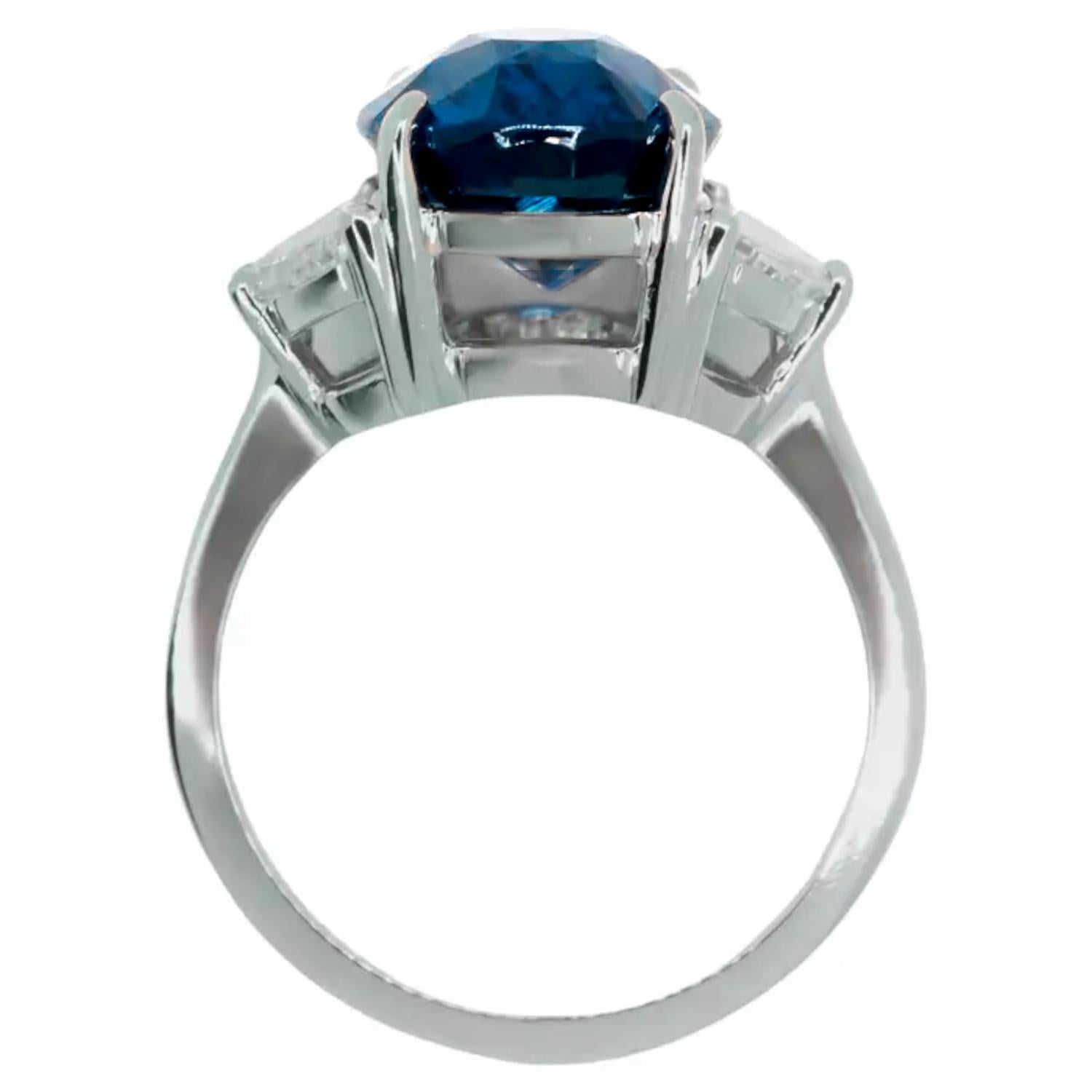 GRS Certified 3.70 Carat Ceylon Royal Blue Sapphire Half Moon Diamond Ring In New Condition For Sale In Chicago, IL