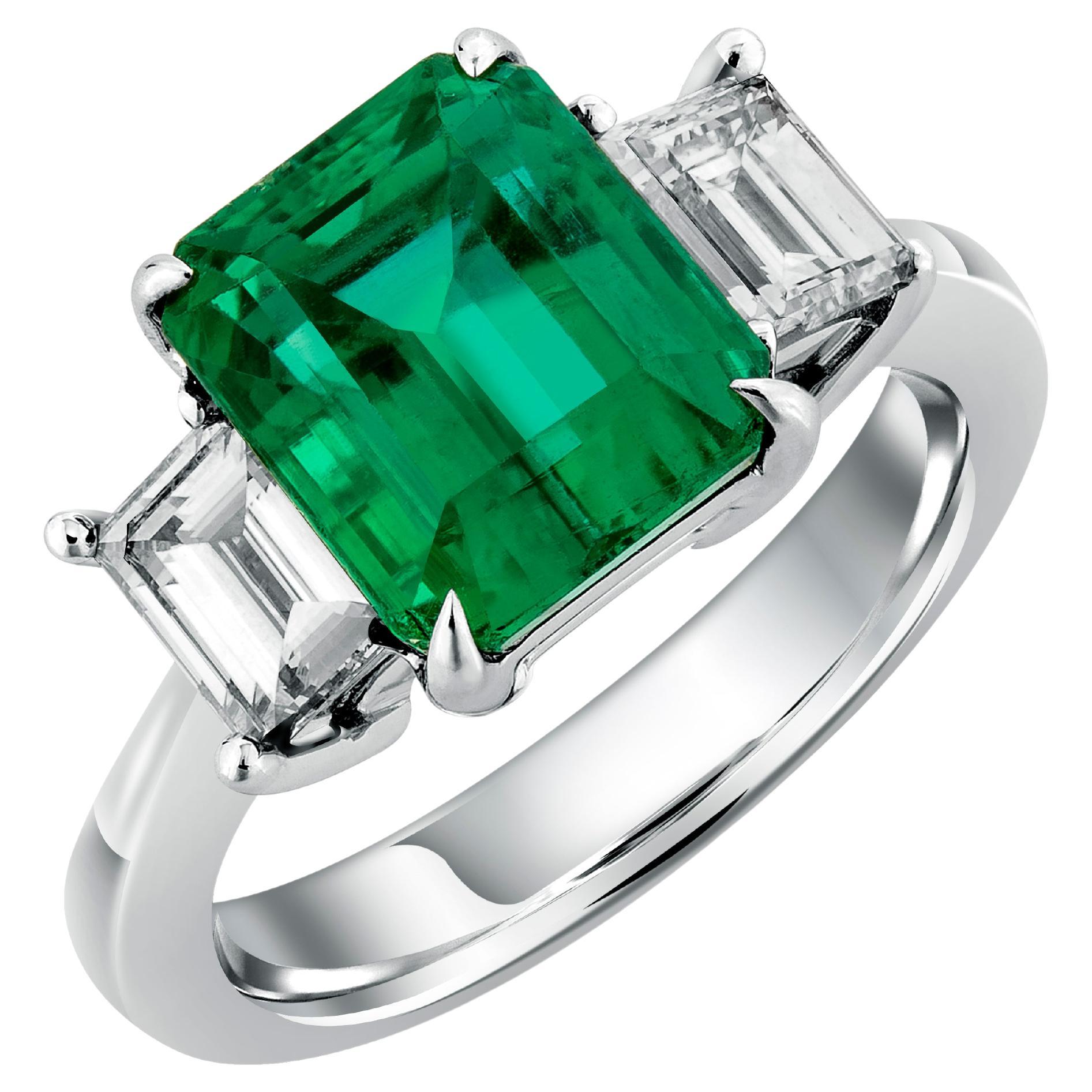 Bague en émeraude et diamant de 3,76 carats certifiée GRS en vente
