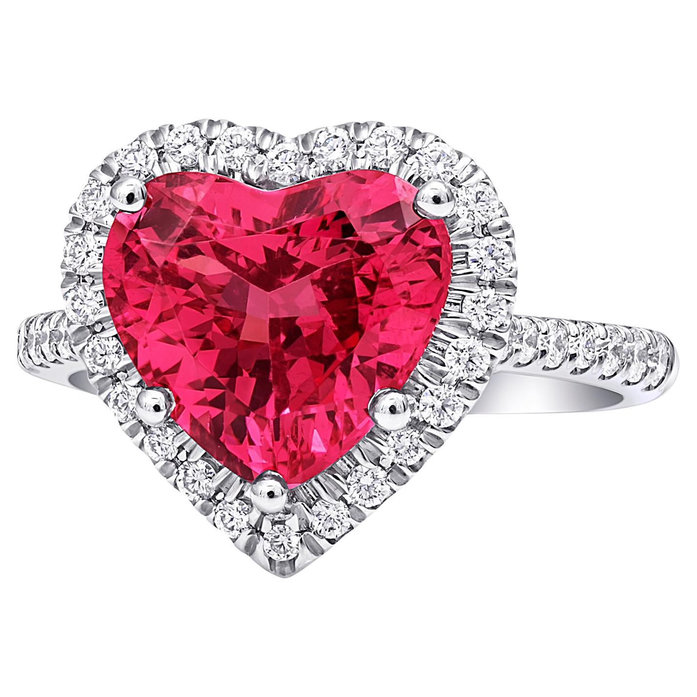 Bague en platine sertie de diamants spinelle rose acajou de 3,90 carats certifiés GRS