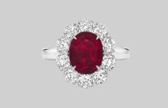 Anillo de platino con rubí «Pigeon Blood» de Mozambique de 4,01 quilates, certificado por GRS, y diamantes