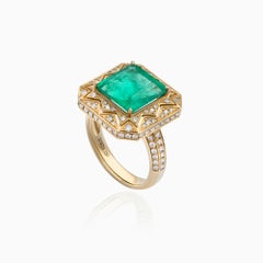 GRS Certified 4.01 Ct Colombian Emerald and 0.92 Ct Diamond Ring in 14K Yellow G