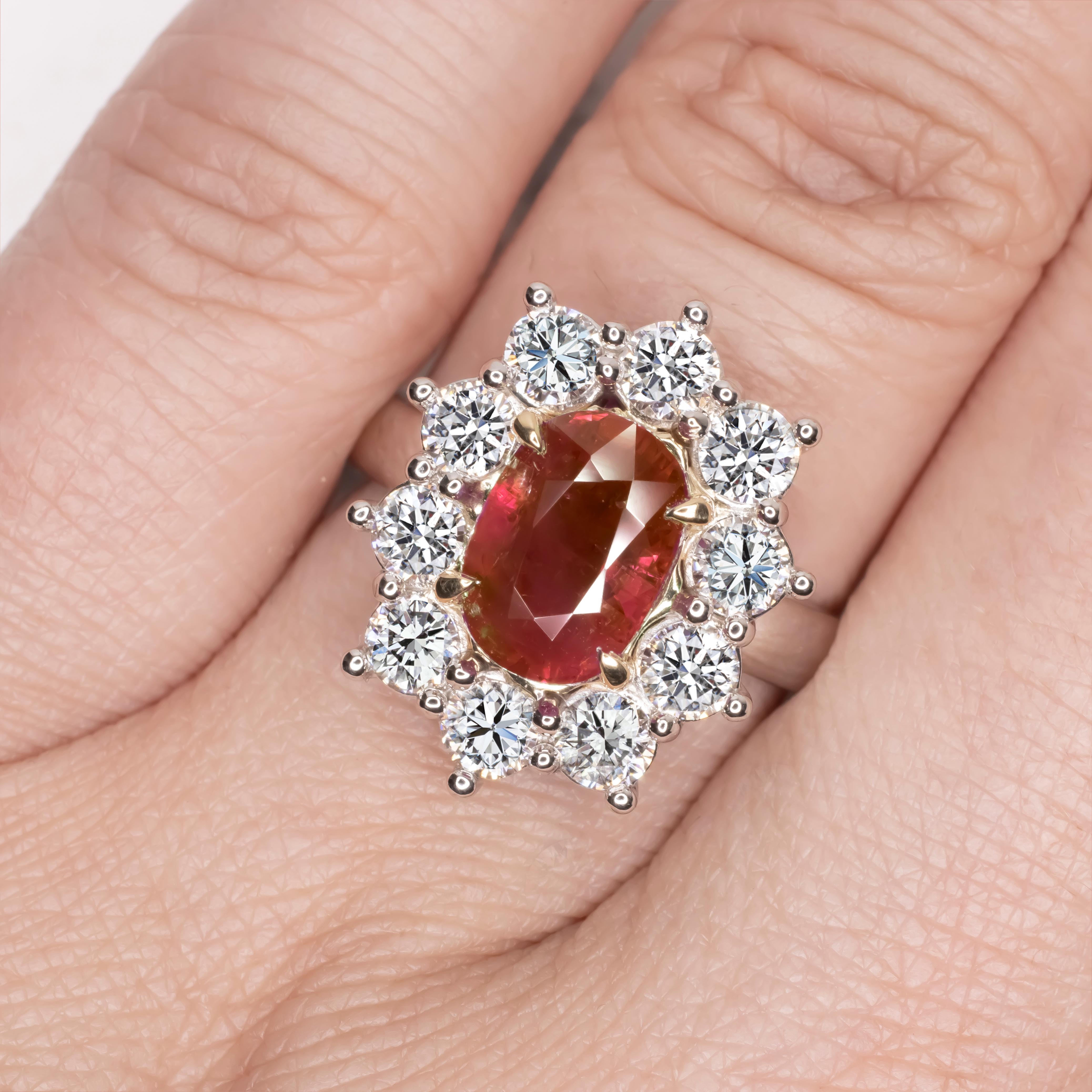 Contemporain Bague en diamants et rubis ovale de 4,21 carats certifié GRS « BURMA NO HEAT »