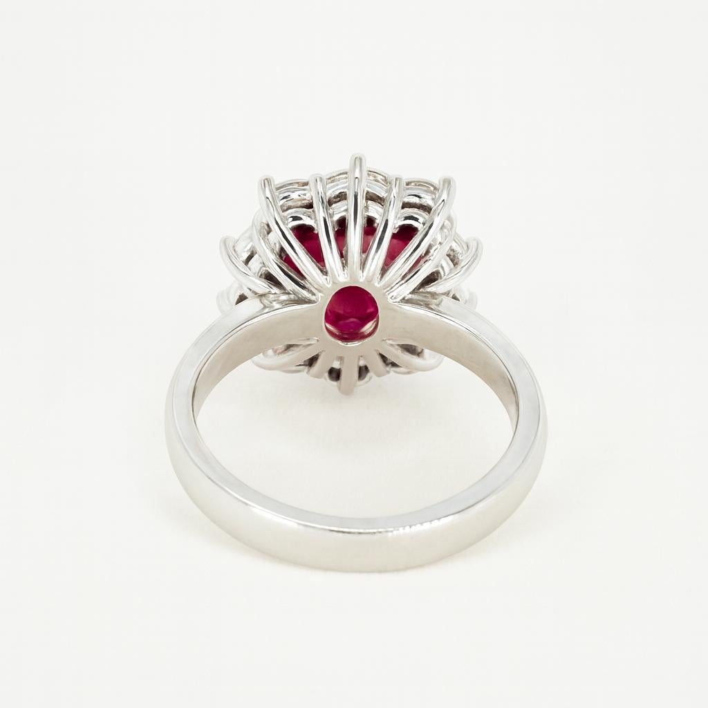 GRS-zertifizierter 4,21 Karat birmanischer ovaler unerhitzter Rubin 18K Gold Cocktail Ring (Zeitgenössisch) im Angebot