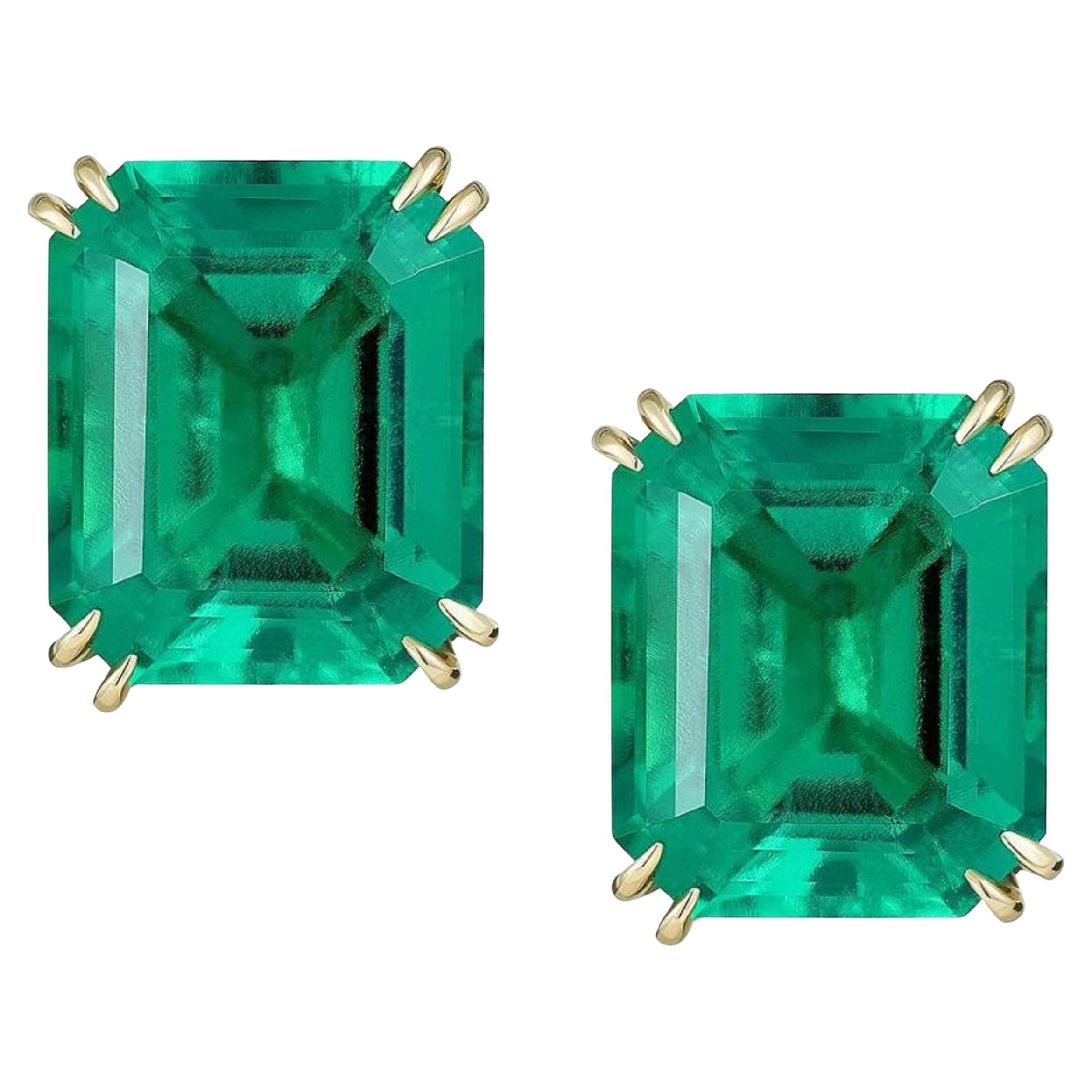 GRS-zertifizierte 4.70 Karat grüne Diamant-Ohrringe mit Smaragdschliff in unbedeutendem Öl im Angebot