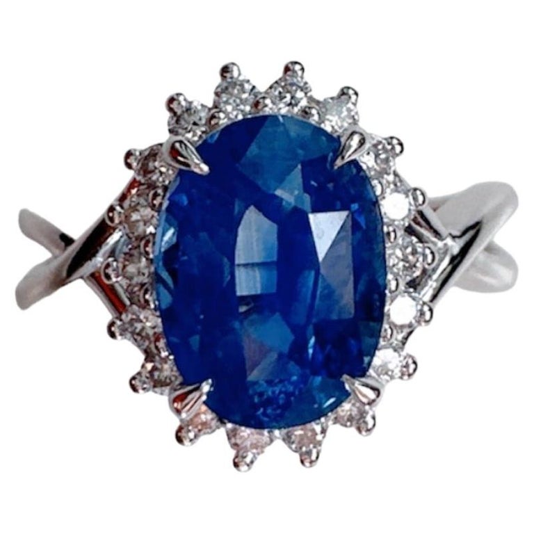 GRS Certified 4.74ct Cornflower Blue Sapphire Diamond Ring For Sale at