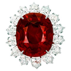 Anillo de diamantes y rubí sangre de paloma de 5 quilates con certificado GRS