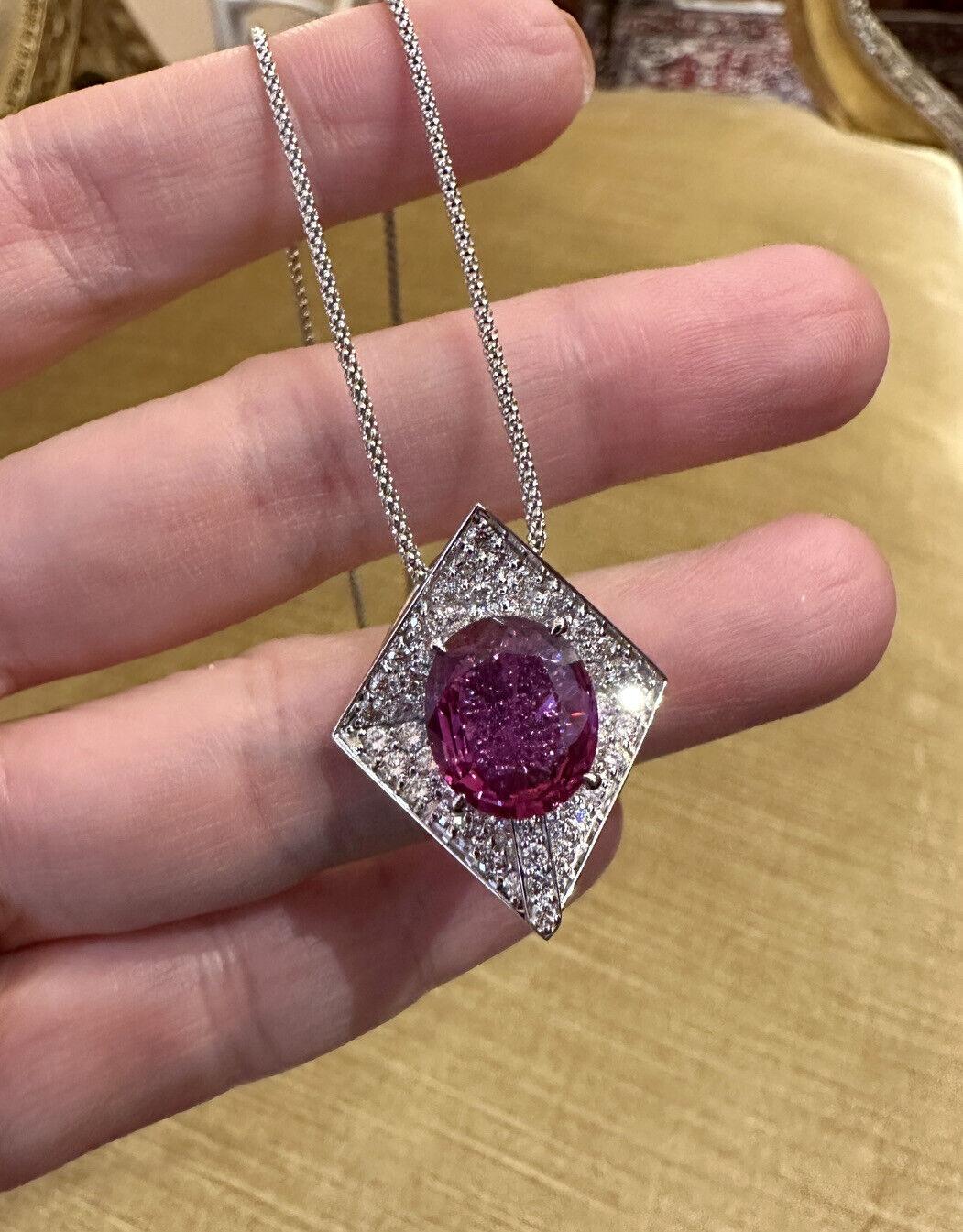 GRS Certified 5 carat Ruby Pendant Necklace with Diamonds in 18k White Gold For Sale 1