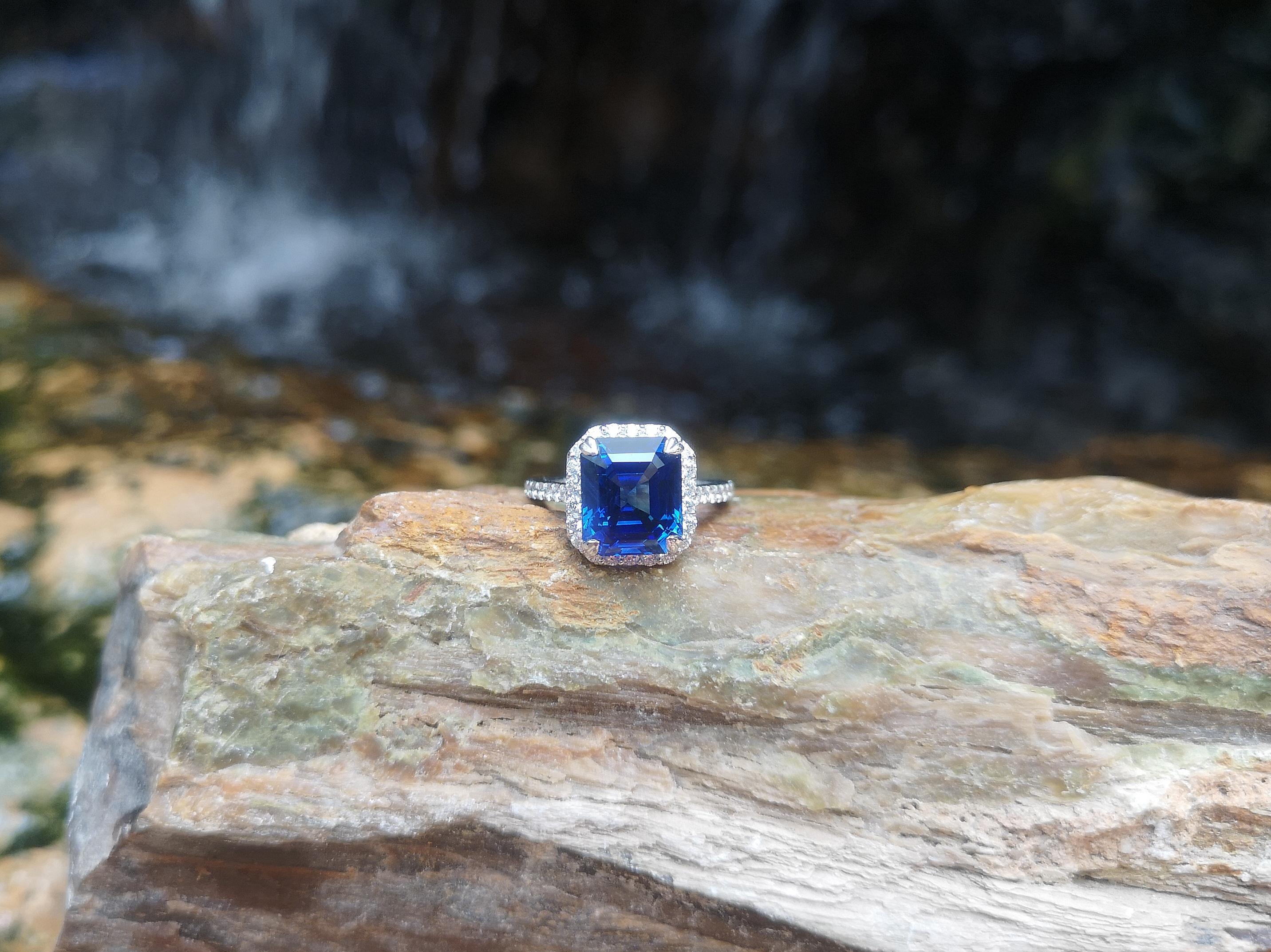 GRS Certified 5 Cts Ceylon Blue Sapphire with Diamond Ring in Platinum 950 For Sale 1