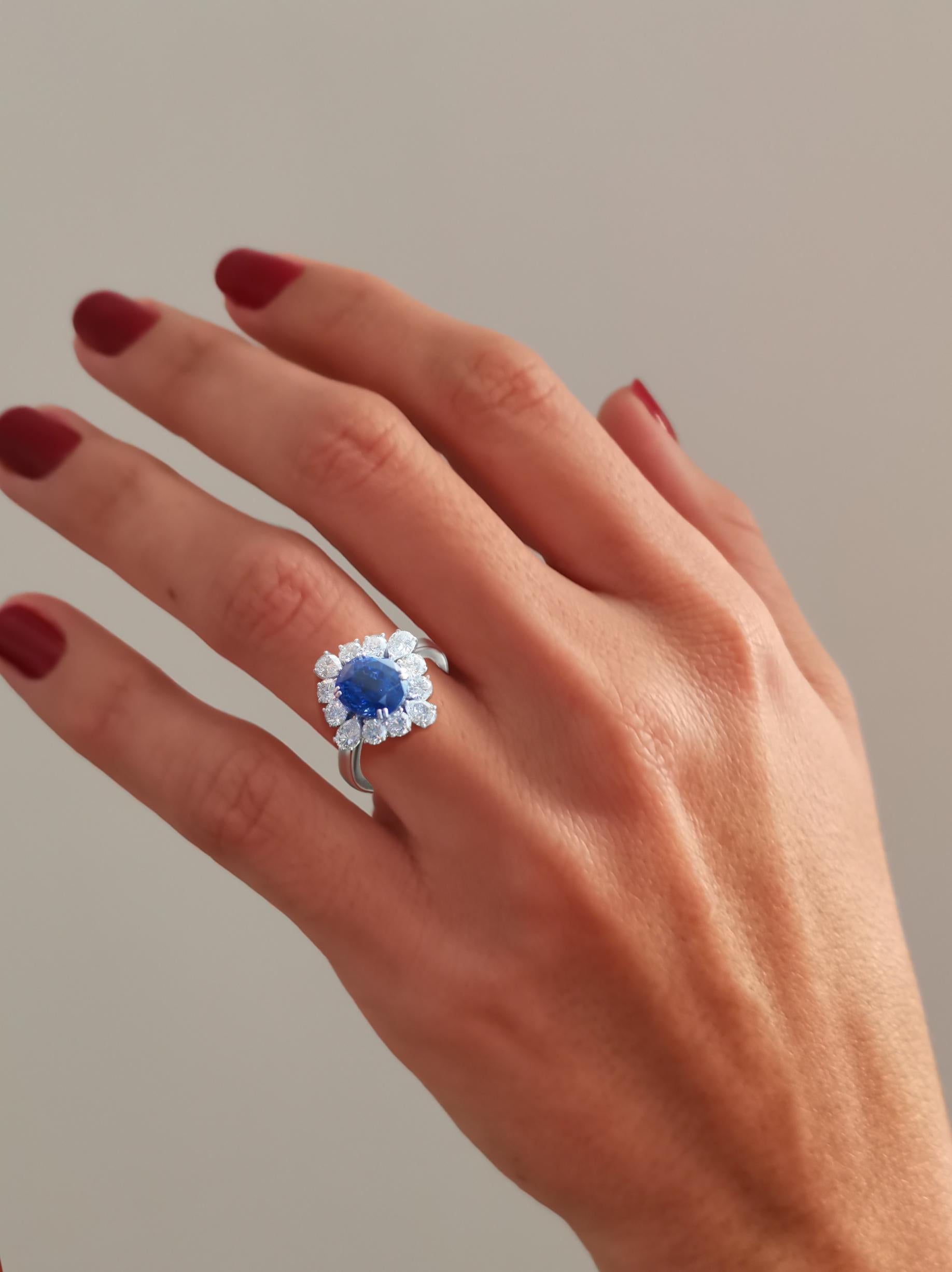 Modern GRS Certified 5.00 Carat Sri-Lanka Blue Sapphire Diamond Cocktail Ring