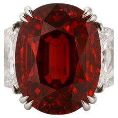 Bague certifiée GRS de 5,00 carats de rubis et de diamants d'un rouge vif à profond  PAS DE CHALEUR