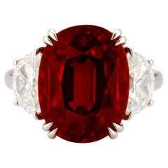 Bague certifiée GRS de 5,00 carats de rubis et de diamants d'un rouge vif à profond  PAS DE CHALEUR
