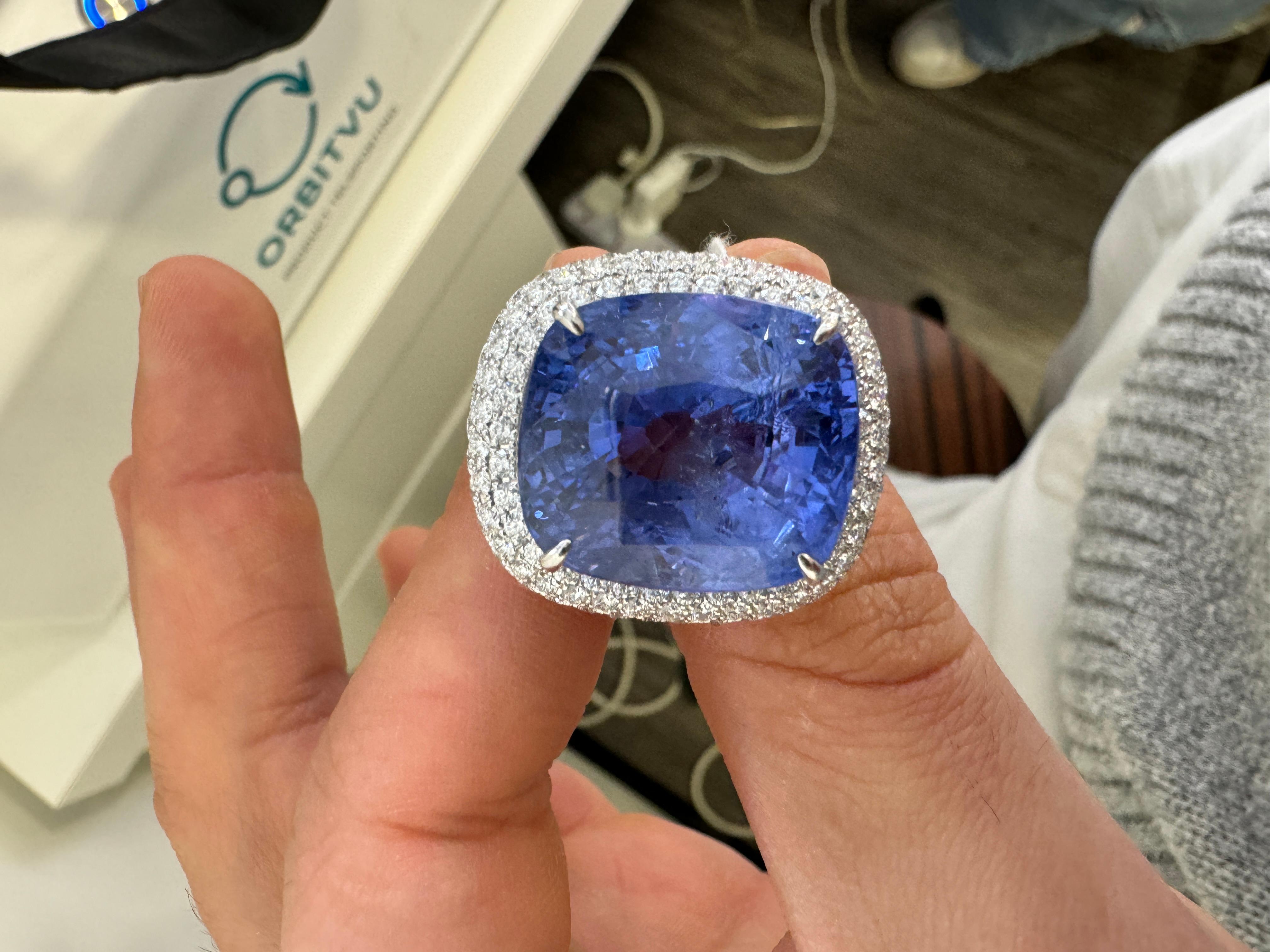 GRS Certified 50.11 Carat Cushion No Heat Sri Lanka Blue Sapphire Ring en vente 4