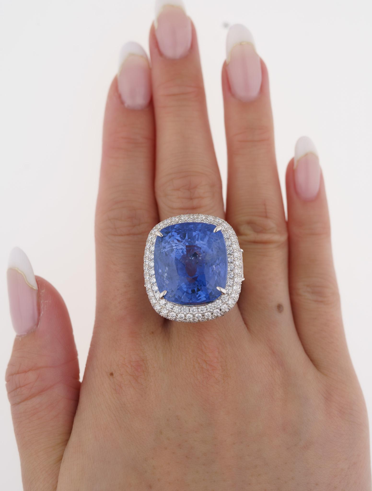 GRS Certified 50.11 Carat Cushion No Heat Sri Lanka Blue Sapphire Ring en vente 8