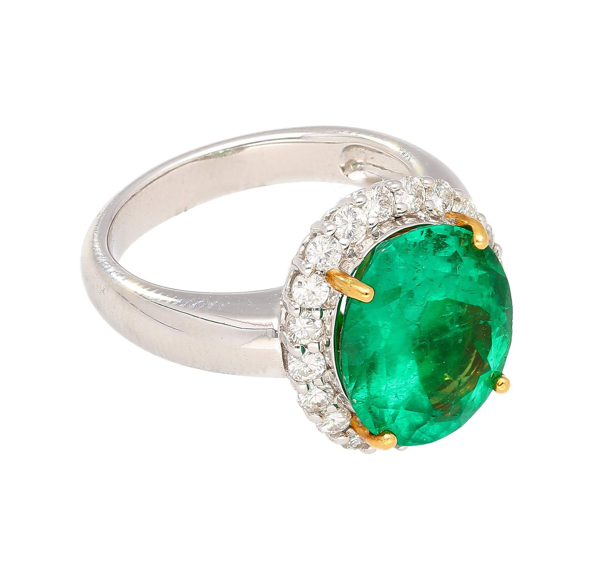 Revival GRS Certified 5.03 Carat Oval Cut Colombian Minor Oil Emerald with Diamonds Ring For Sale
