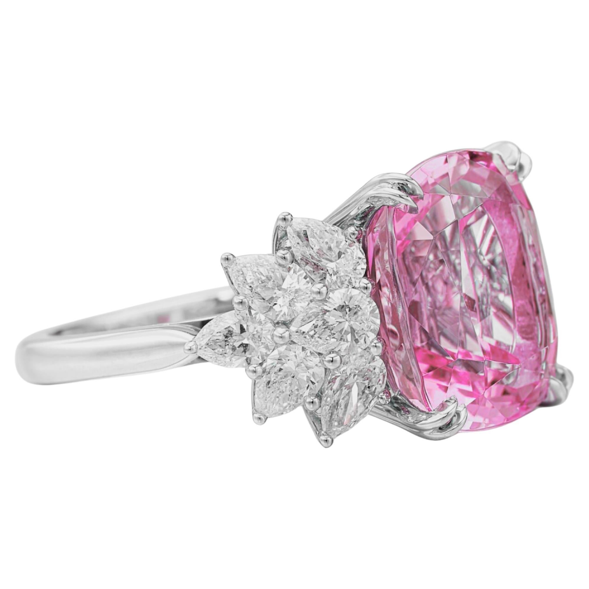 Contemporaneo Certificato GRS 5.23 Ct. Anello con zaffiro rosa e diamante Vivid Diamonds in vendita