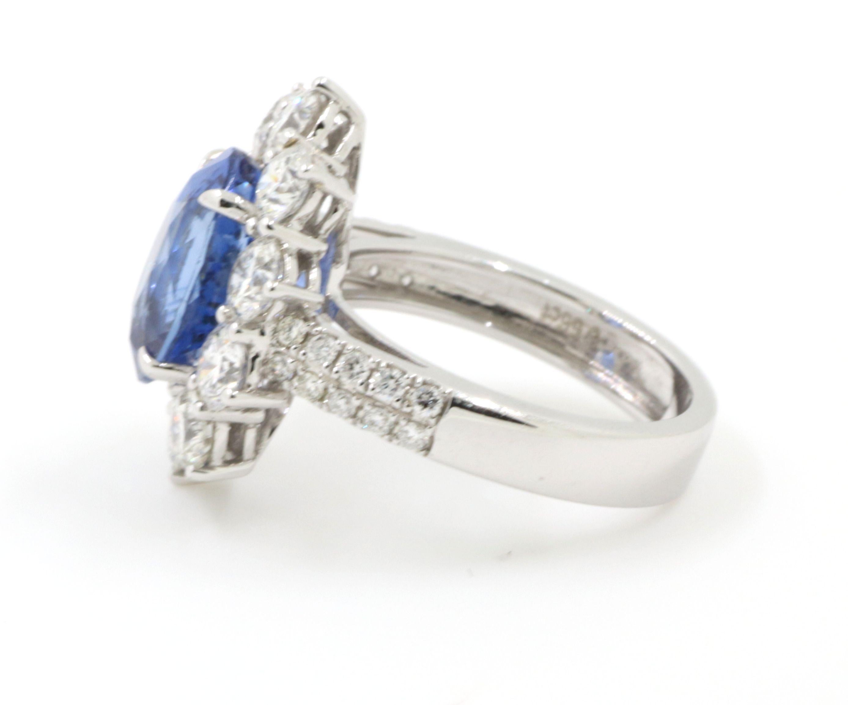 Contemporary GRS Certified 5.55 Carat Blue Sapphire and Diamond Ring in 18K White Gold For Sale
