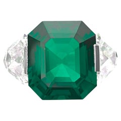 Anello con diamante smeraldo certificato GRS da 5.88 carati Greene & Greene Greene