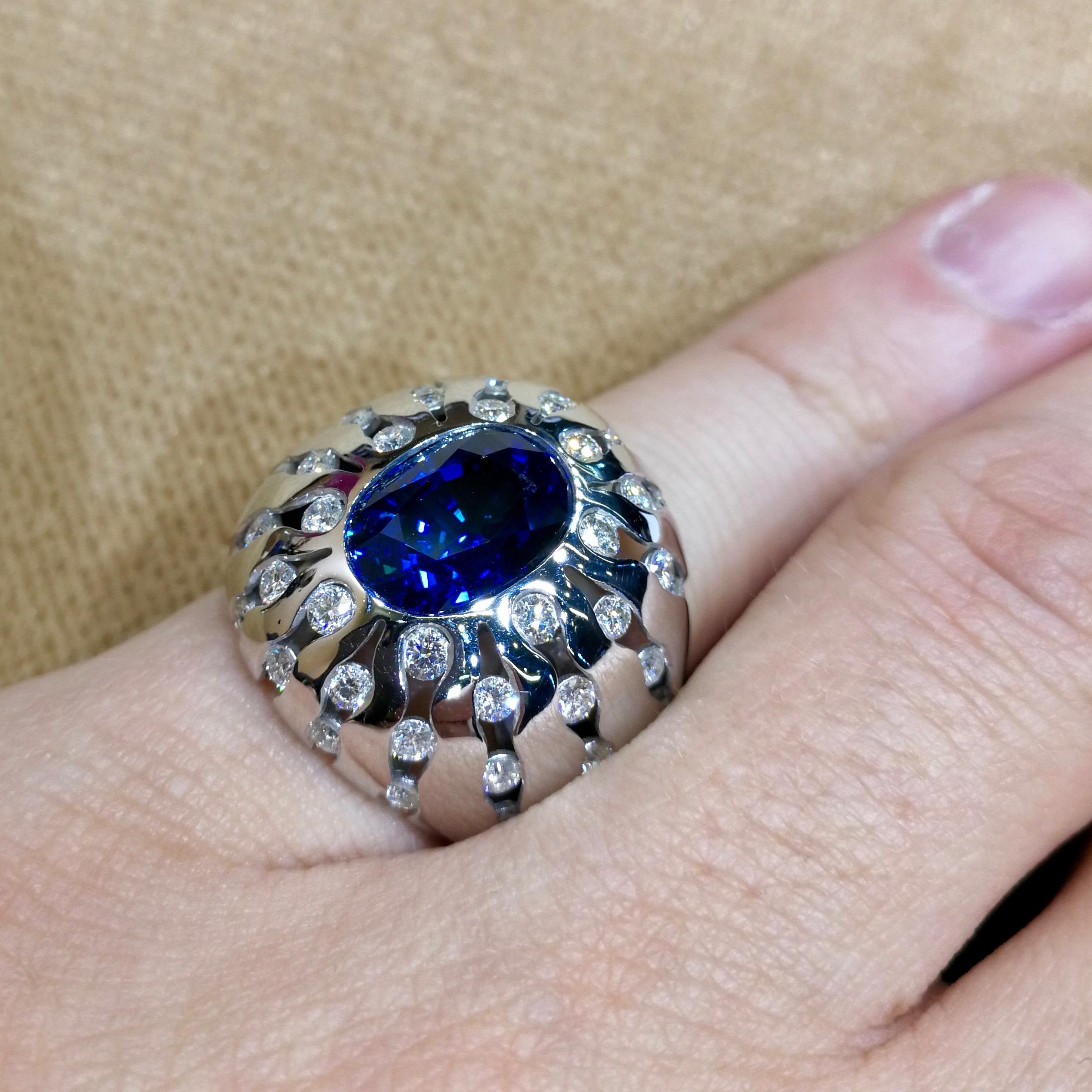 GRS Certified 6.03 Carat Royal Blue Sapphire Diamonds 18 Karat White Gold Ring In New Condition For Sale In Bangkok, TH