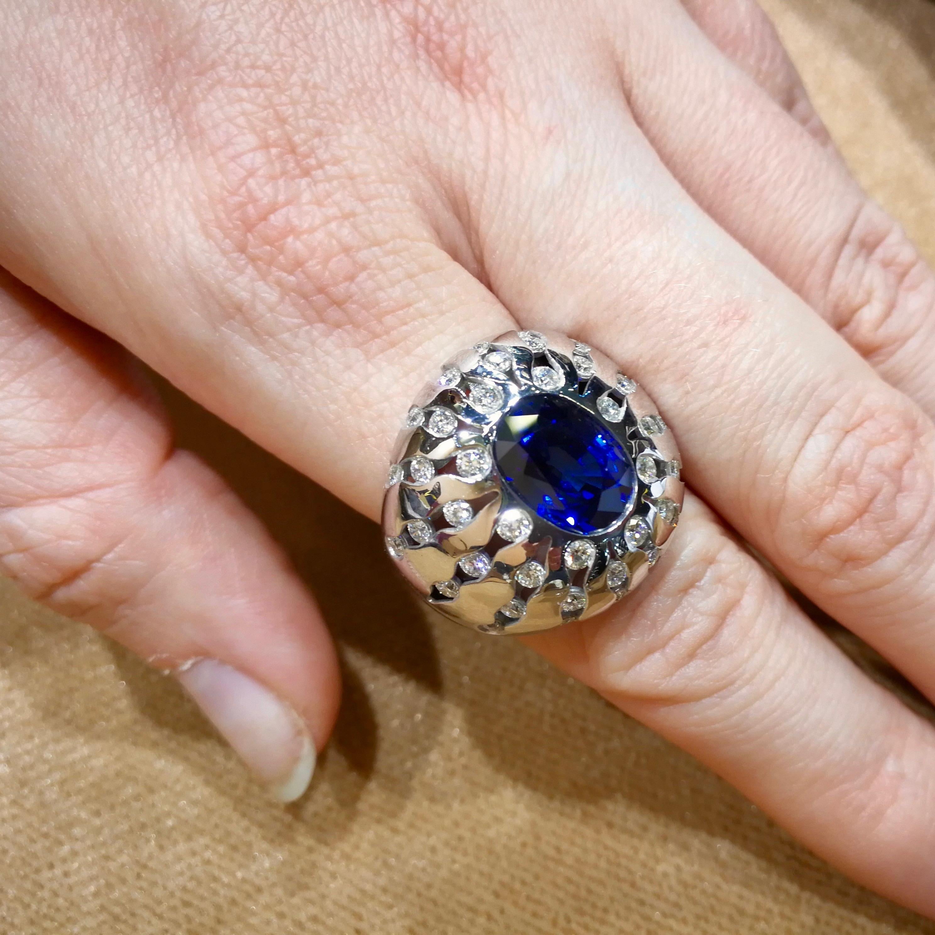 GRS Certified 6.03 Carat Royal Blue Sapphire Diamonds 18 Karat White Gold Ring For Sale 3