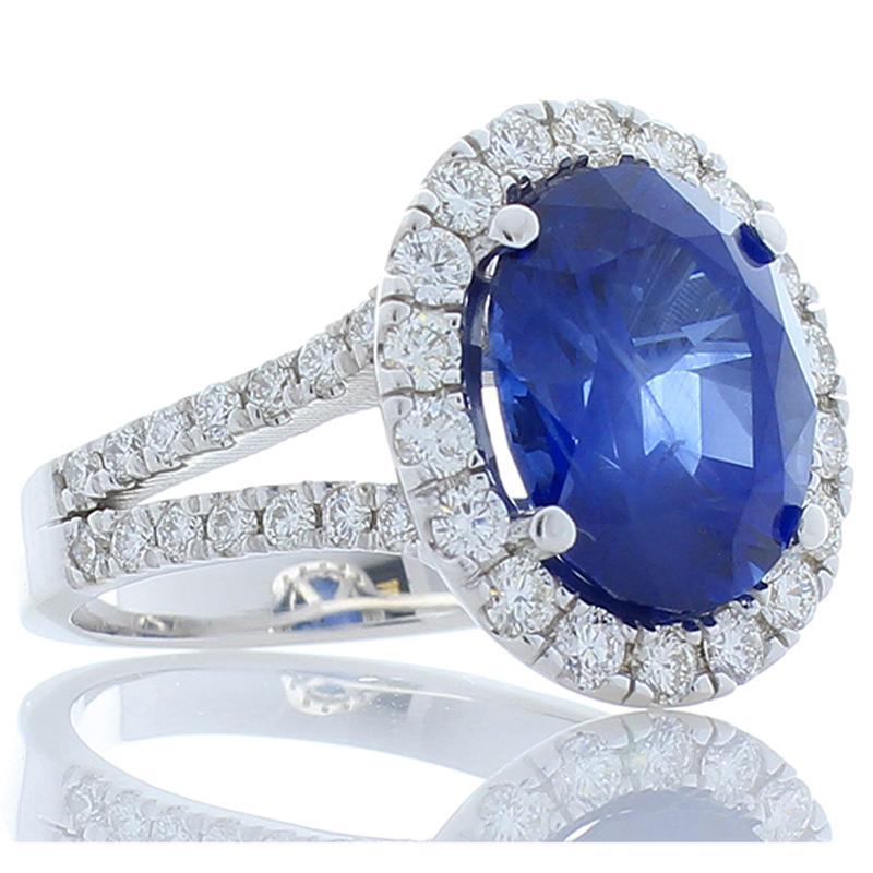 GRS Certified 6.18 Carat Oval Sapphire & Diamond Cocktail Ring In 18K White Gold In New Condition In Chicago, IL