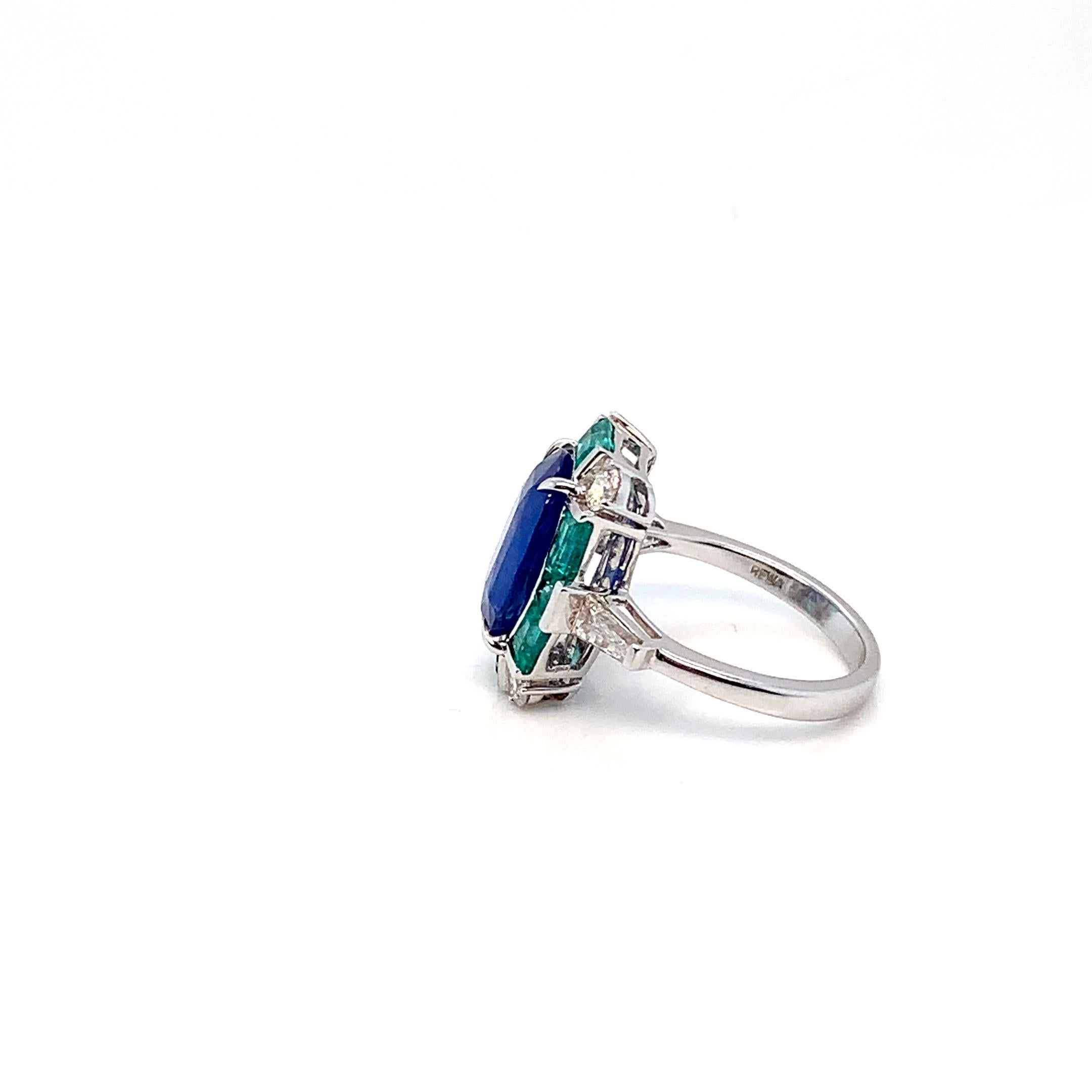 Art Deco GRS Certified 6.24 Carat Burmese Blue Sapphire and Emerald Cocktail Ring For Sale