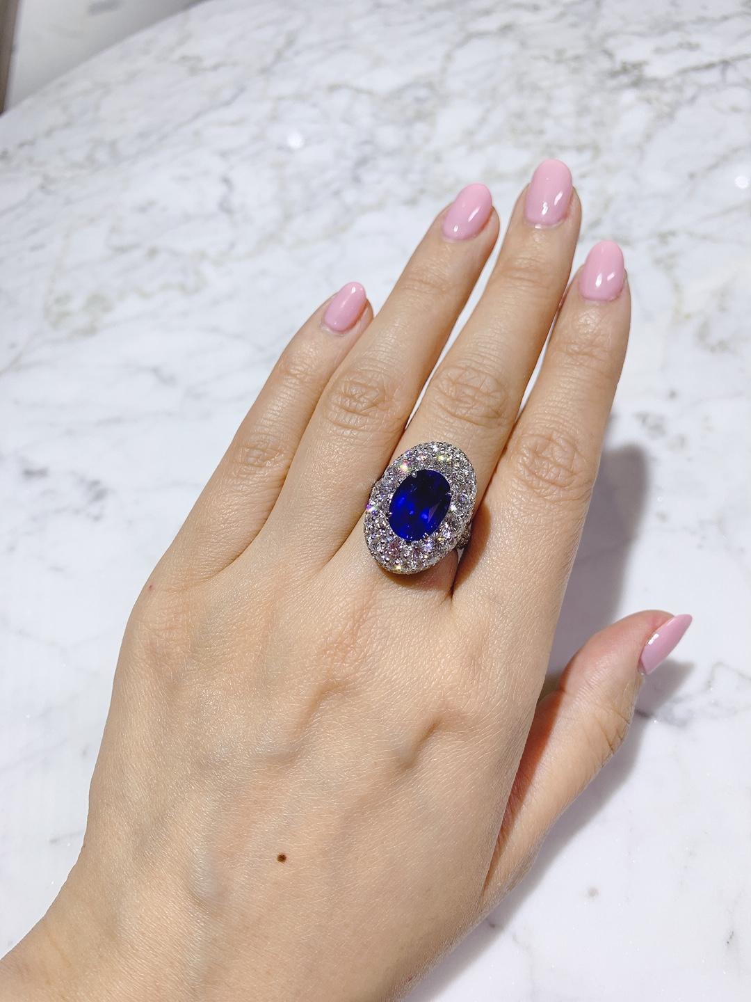 GRS Certified 6.24 Carat Ceylon Blue Sapphire Ring 'Heated' For Sale 5