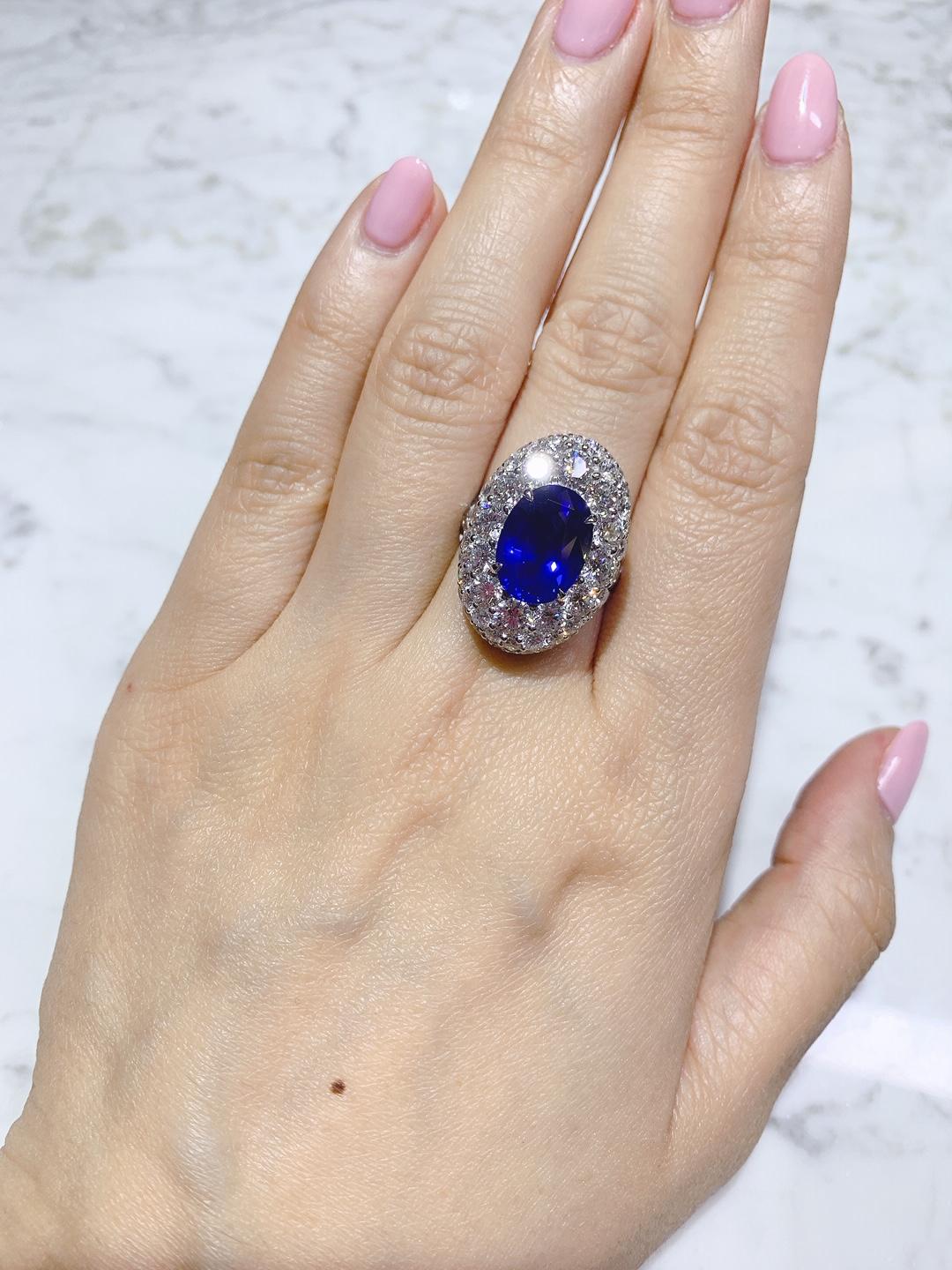 GRS Certified 6.24 Carat Ceylon Blue Sapphire Ring 'Heated' For Sale 3