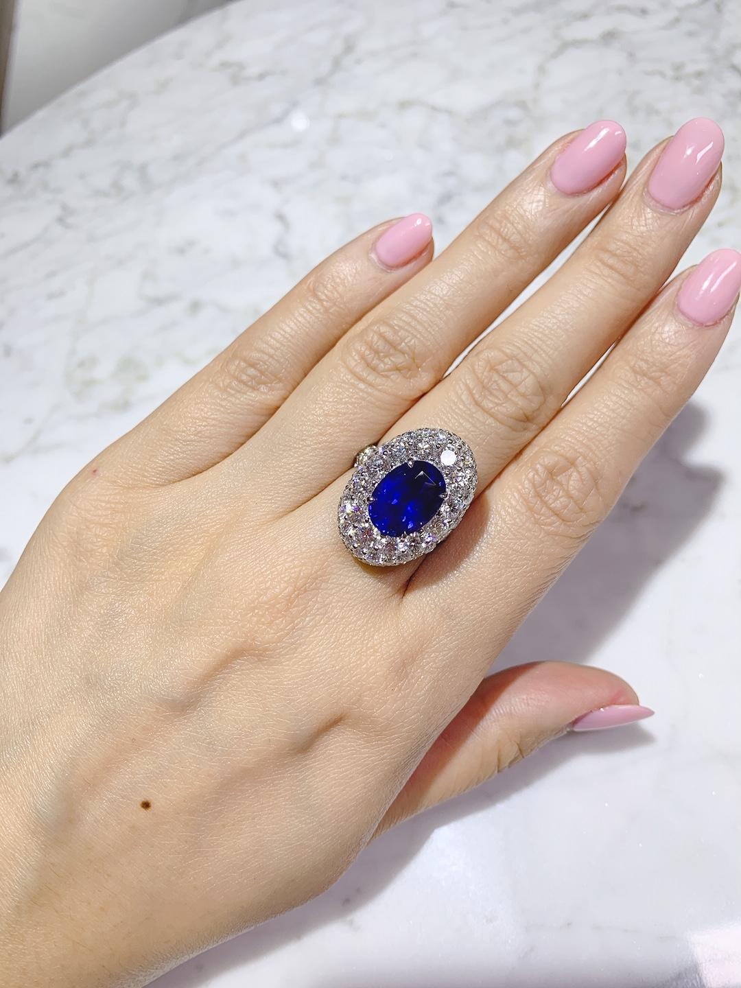 GRS Certified 6.24 Carat Ceylon Blue Sapphire Ring 'Heated' For Sale 4