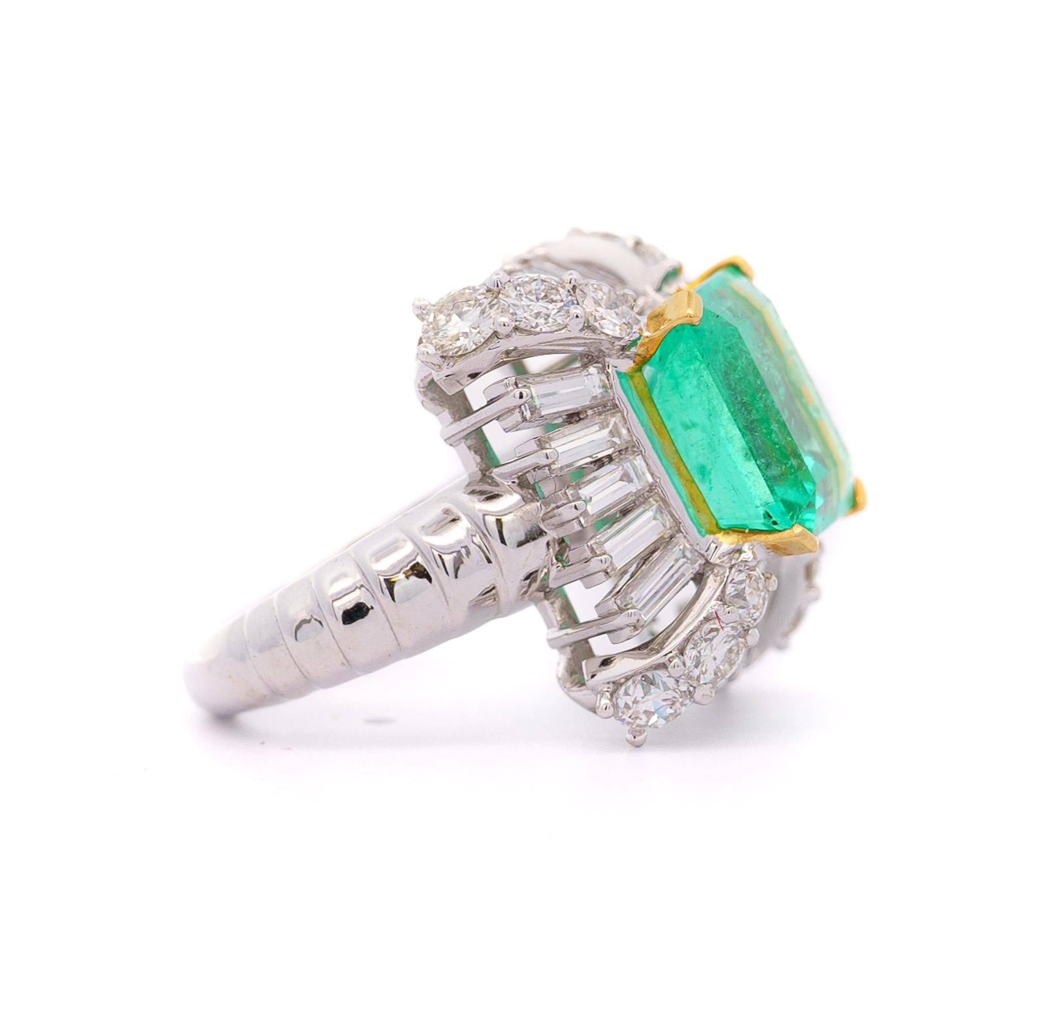 GRS Certified 6.78 Carat Colombian Emerald & Baguette Diamond Platinum Ring For Sale 7
