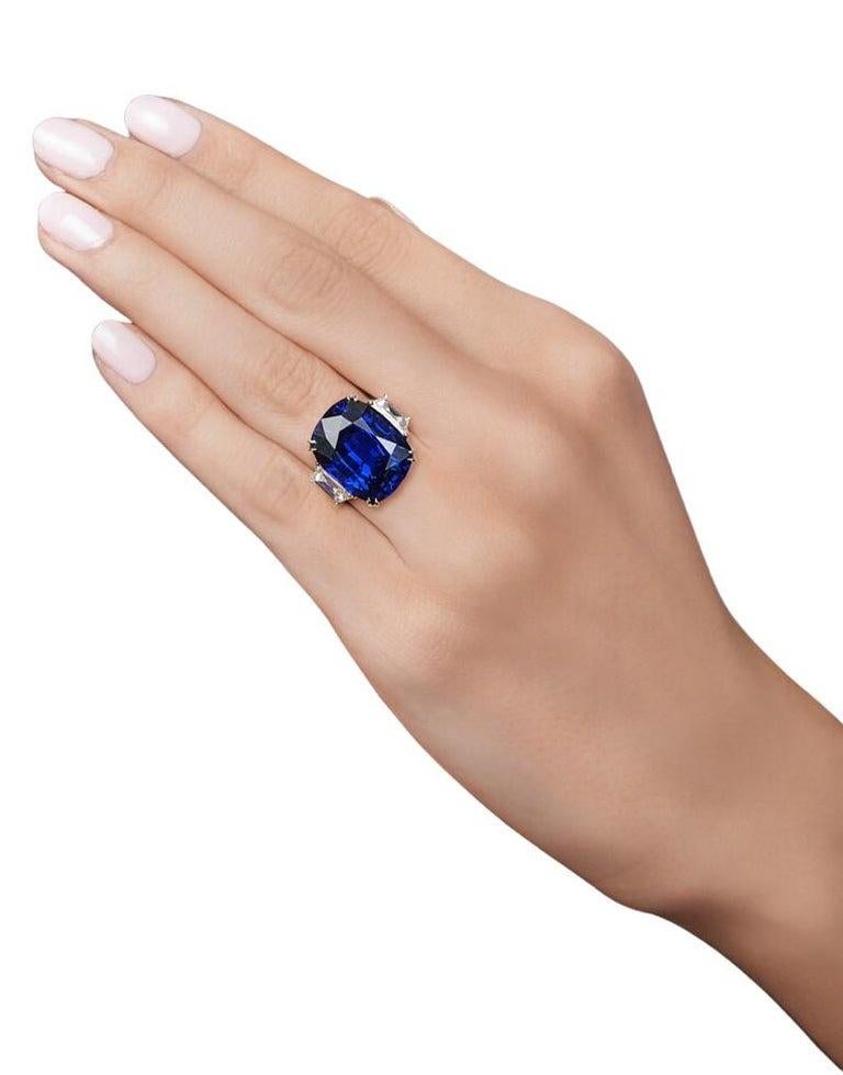 GRS Certified 7.29 Carat Vivid Blue Ceylon Sapphire Diamond Platinum Ring Contemporáneo en venta