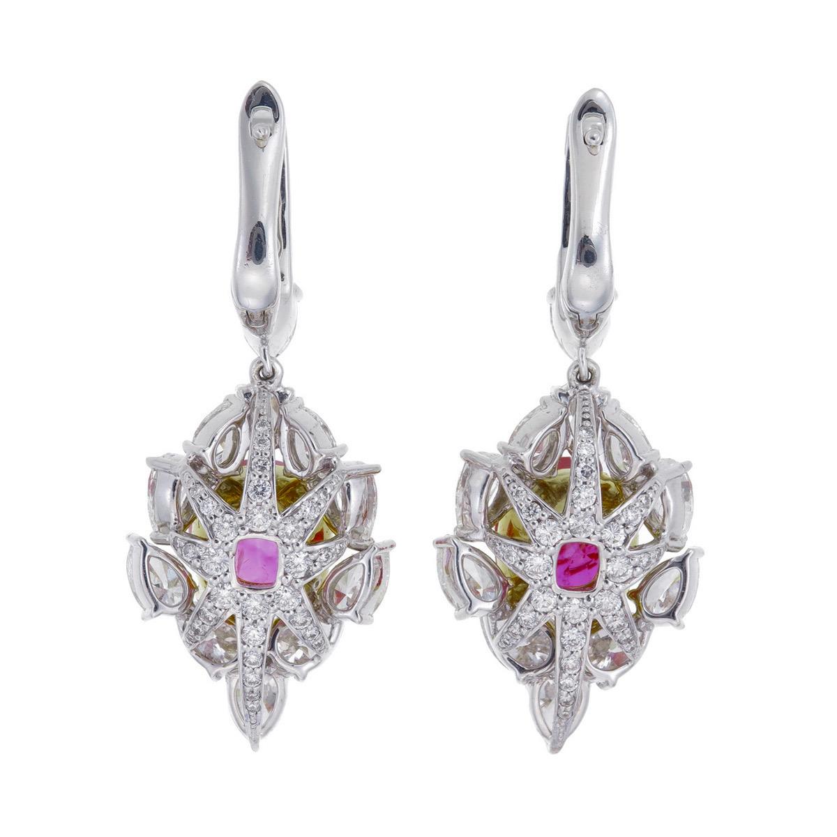 Mouvement esthétique Boucles d'oreilles en or blanc 18 carats certifiées GRS avec rubis Burmes de 7,88 carats et diamants en vente
