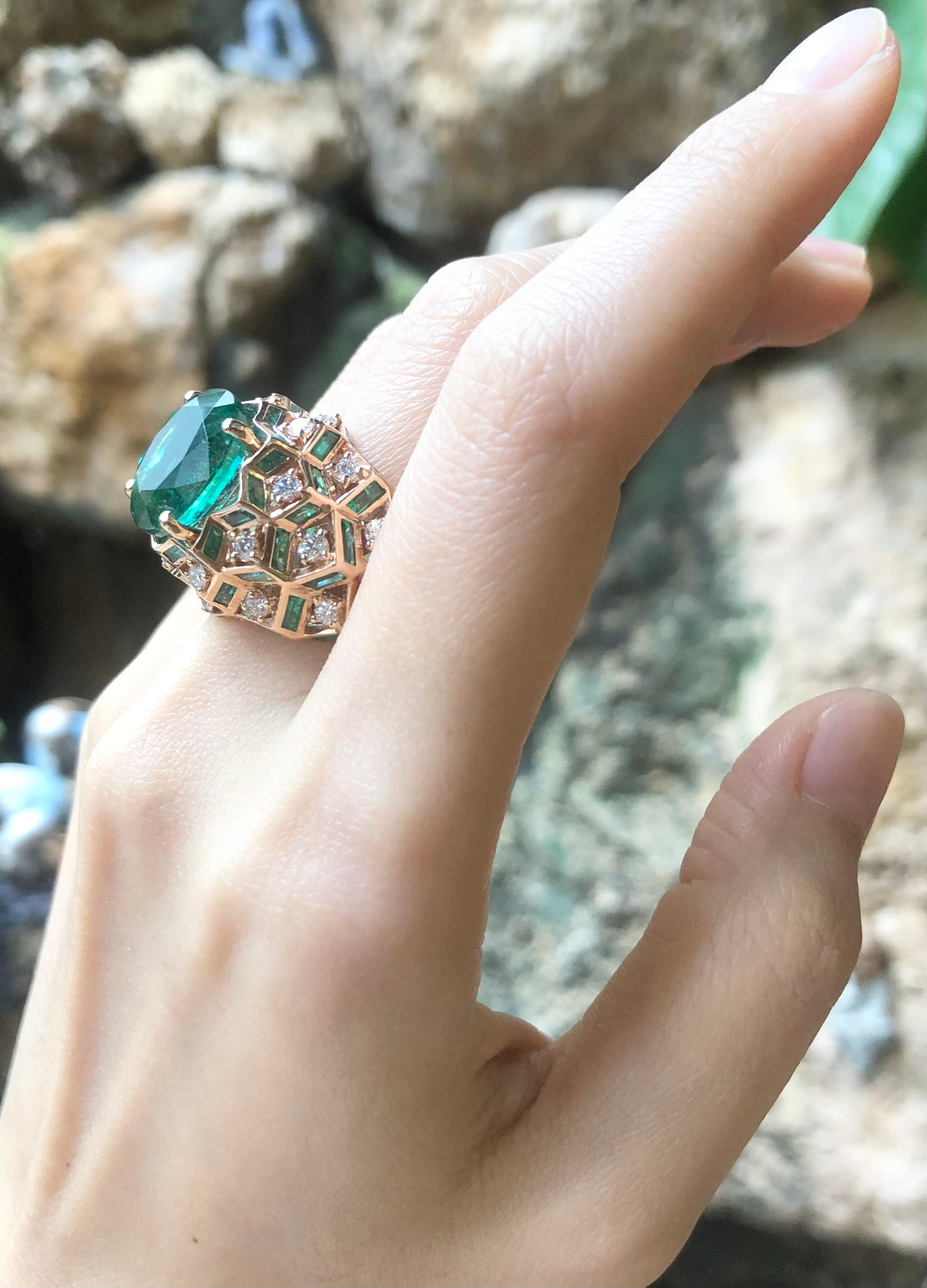 Emerald 7.10 carats with Emerald 5.42 carats and Diamond 0.92 carat Ring set in 18 Karat Rose Gold Settings
(GRS Certified)

Width:  1.0 cm 
Length: 1.4 cm
Ring Size: 54
Total Weight: 18.48 grams


